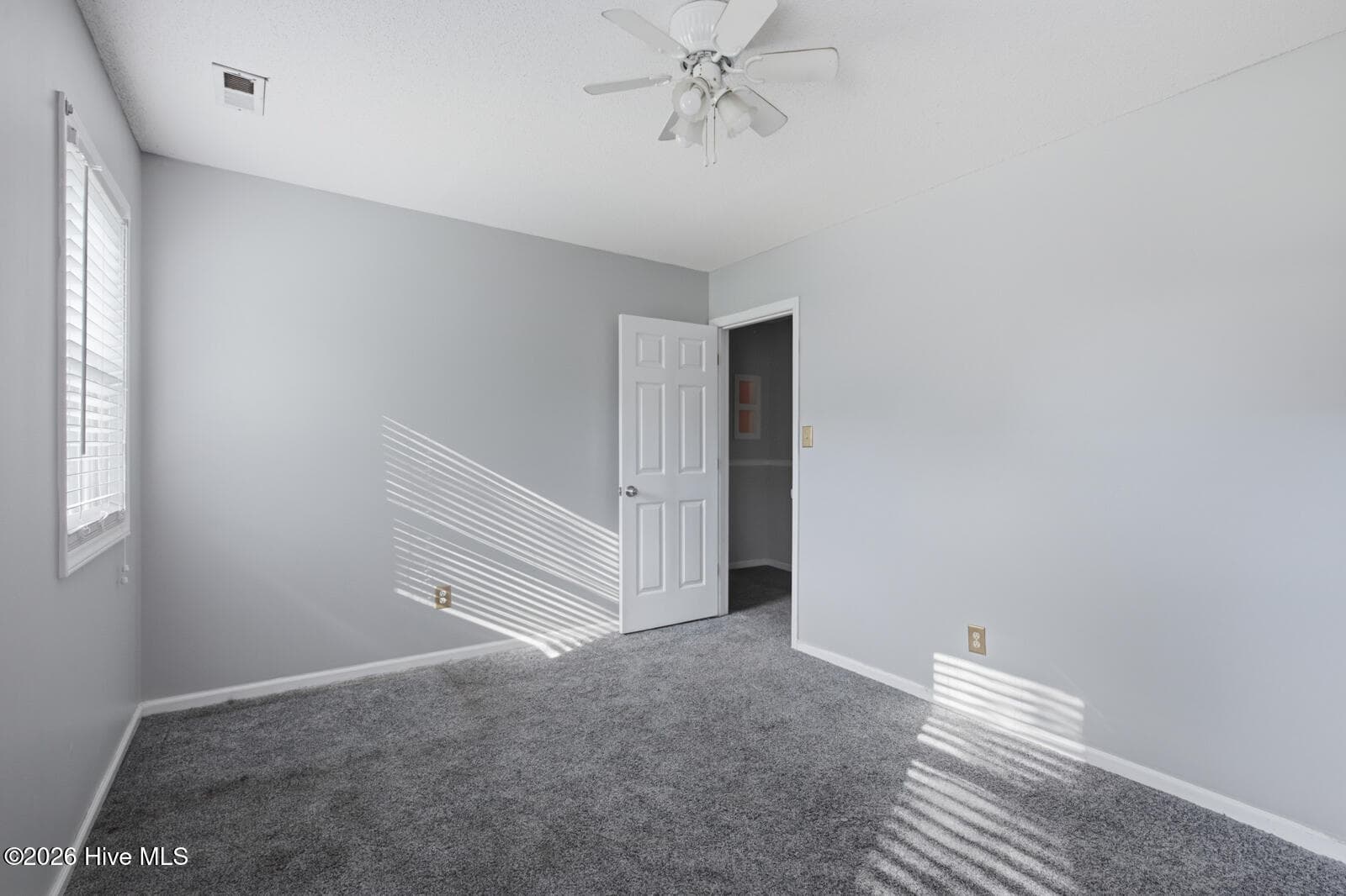 Single Family Residence at 106 Broken Oak Court, Jacksonville, NC 28540, photo 20 of 31