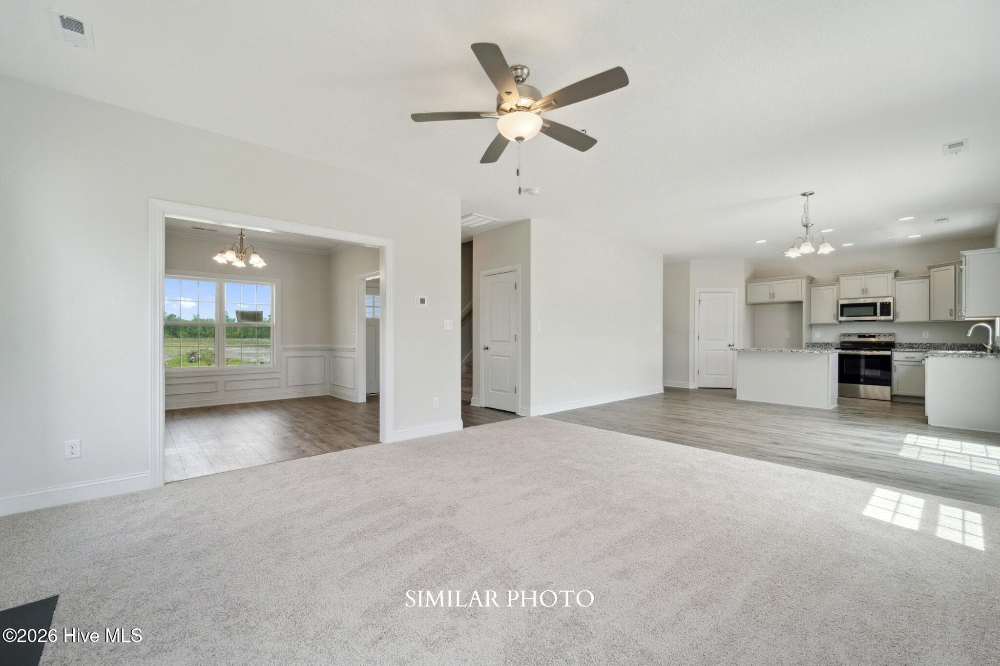 Single Family Residence at 725 Regiment Road, Jacksonville, NC 28546, photo 7 of 41