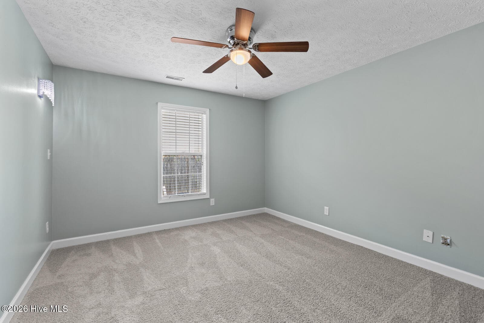 Single Family Residence at 333 Little John Lane, Havelock, NC 28532, photo 18 of 38