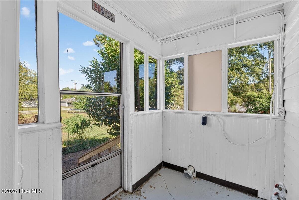 Single Family Residence at 410 Charlotte Street, Roanoke Rapids, NC 27870, photo 16 of 33