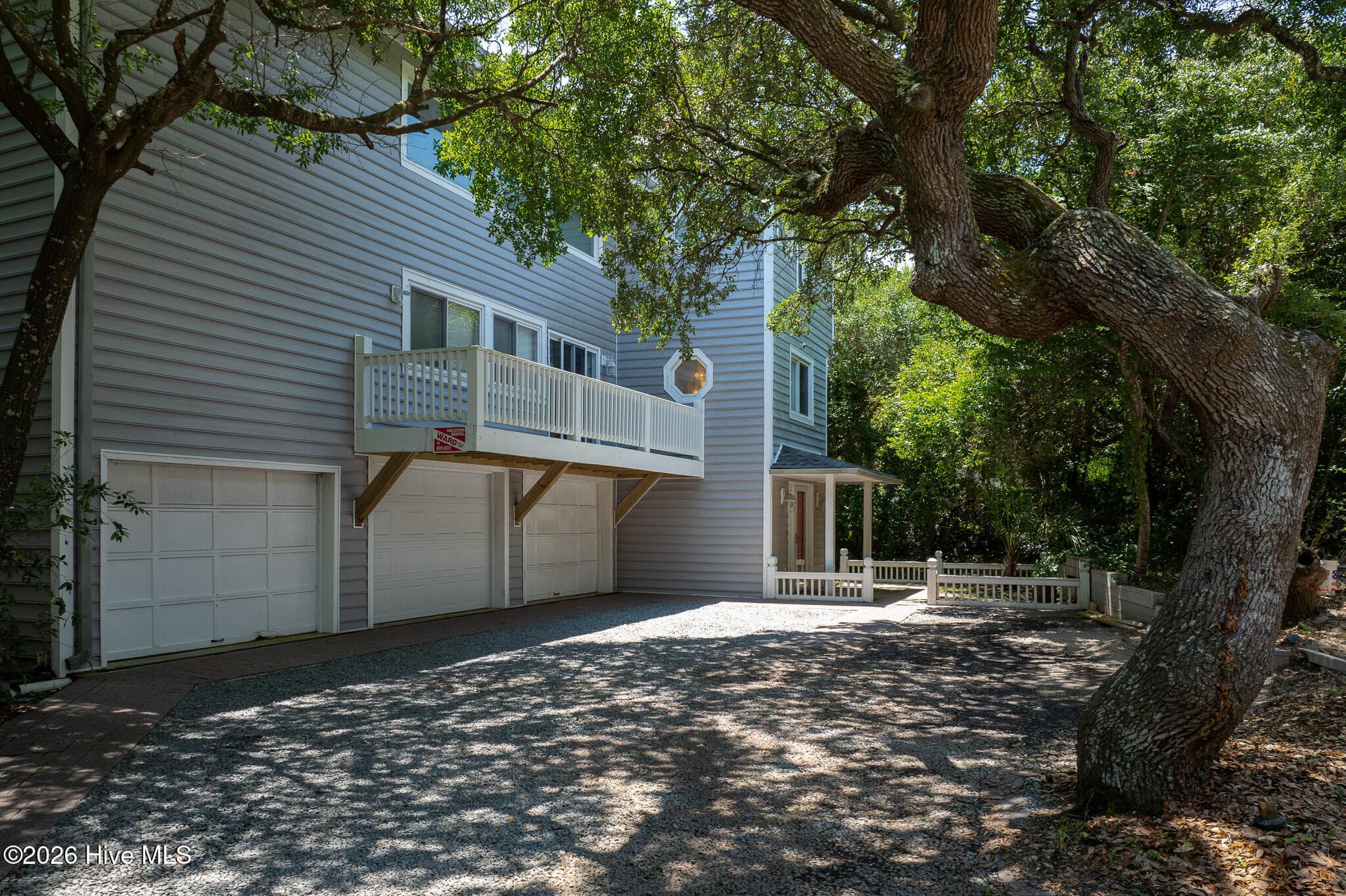Single Family Residence at 126 Channel Bend, Surf City, NC 28445, photo 12 of 78