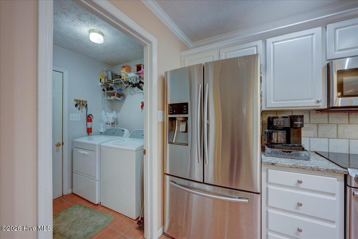 Single Family Residence at 306 Taliaferro Lane, New Bern, NC 28560, photo 20 of 53