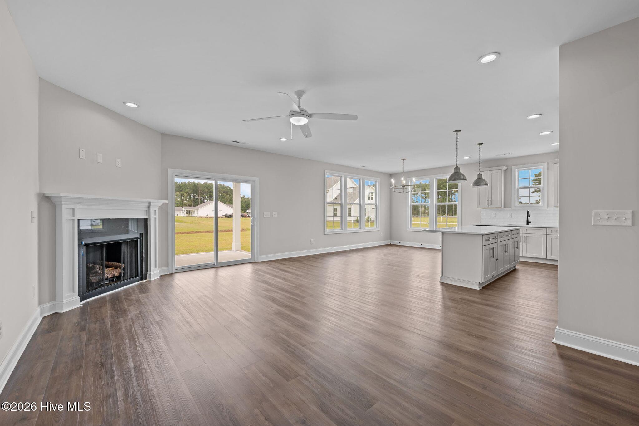Single Family Residence at 1004 Exeter Place, New Bern, NC 28562, photo 11 of 44
