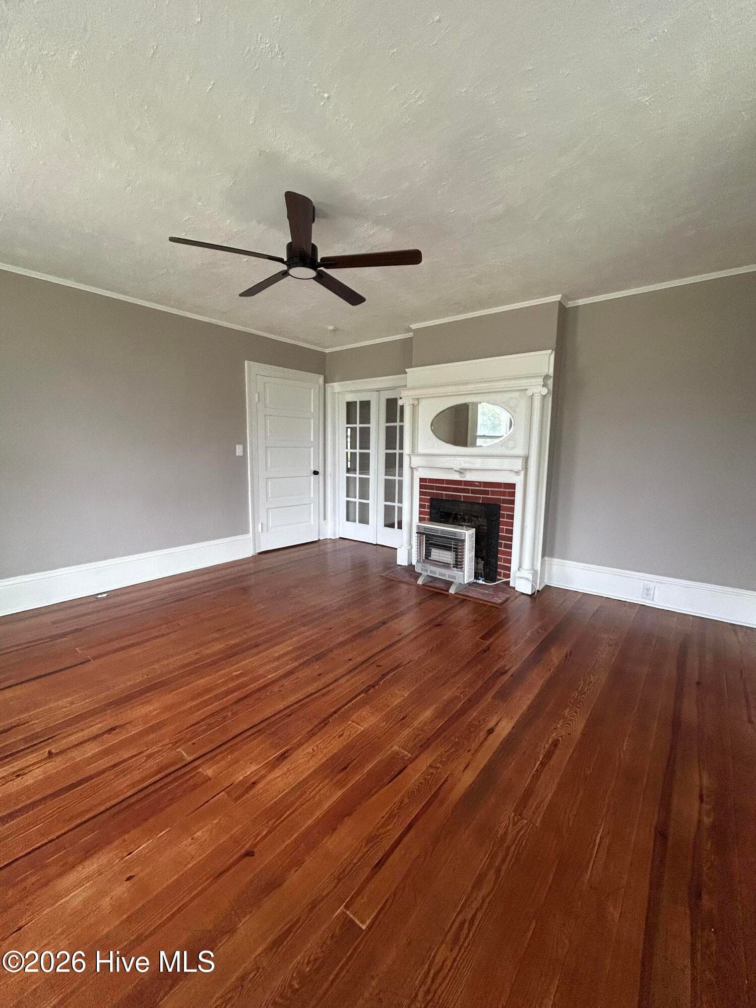 Single Family Residence at 414 N Center Street, Mount Olive, NC 28365, photo 2 of 2