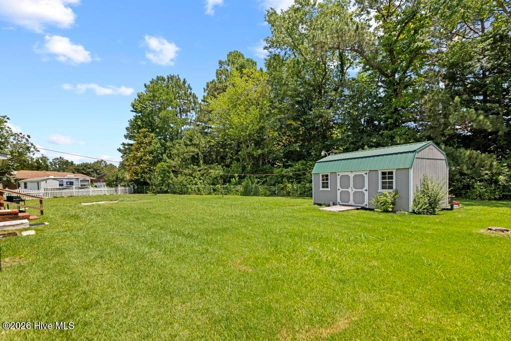604 Oakwood Avenue, Jacksonville, NC 28546