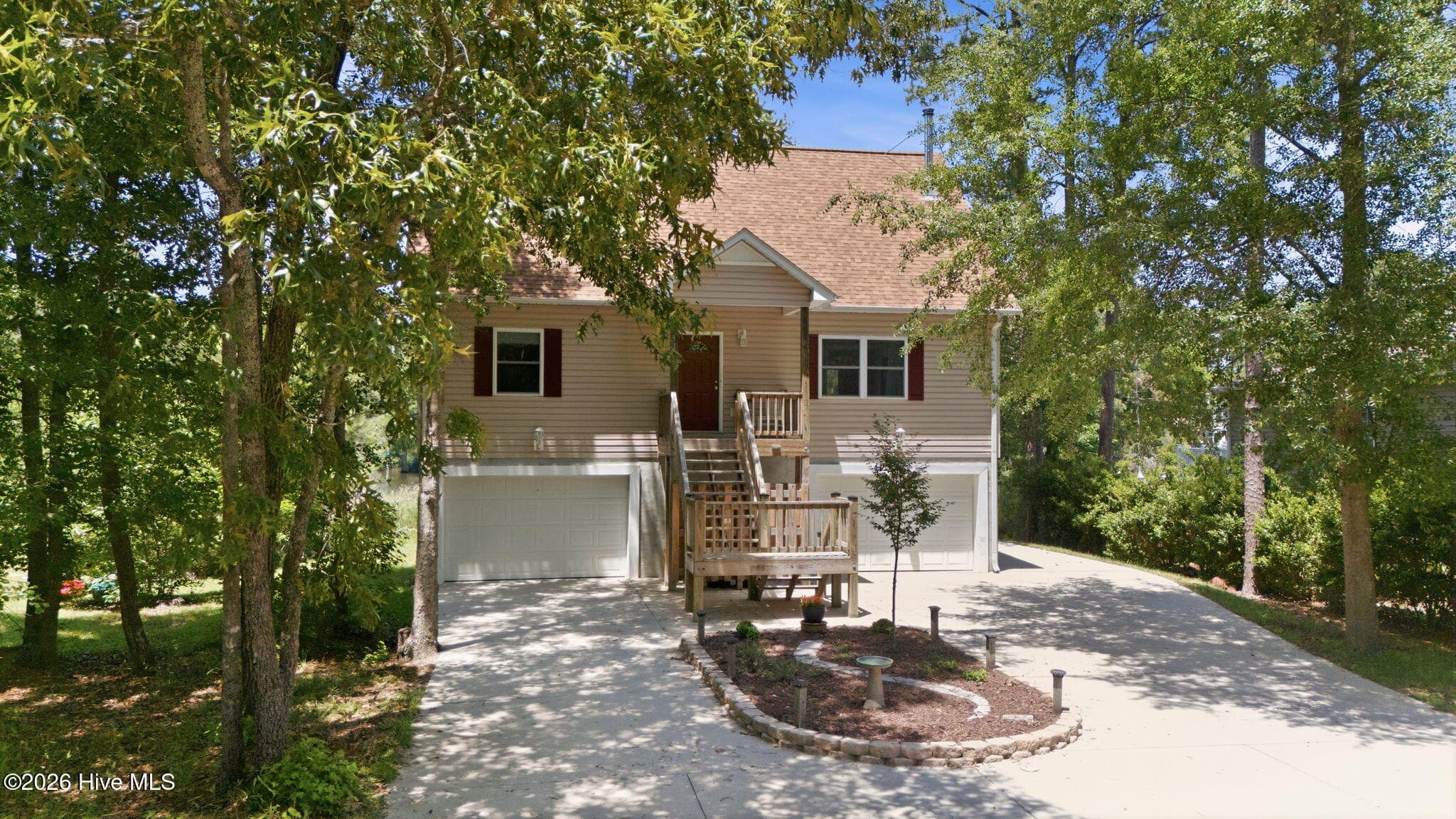 Single Family Residence at 913 Hearthside Court, New Bern, NC 28560, photo 47 of 49