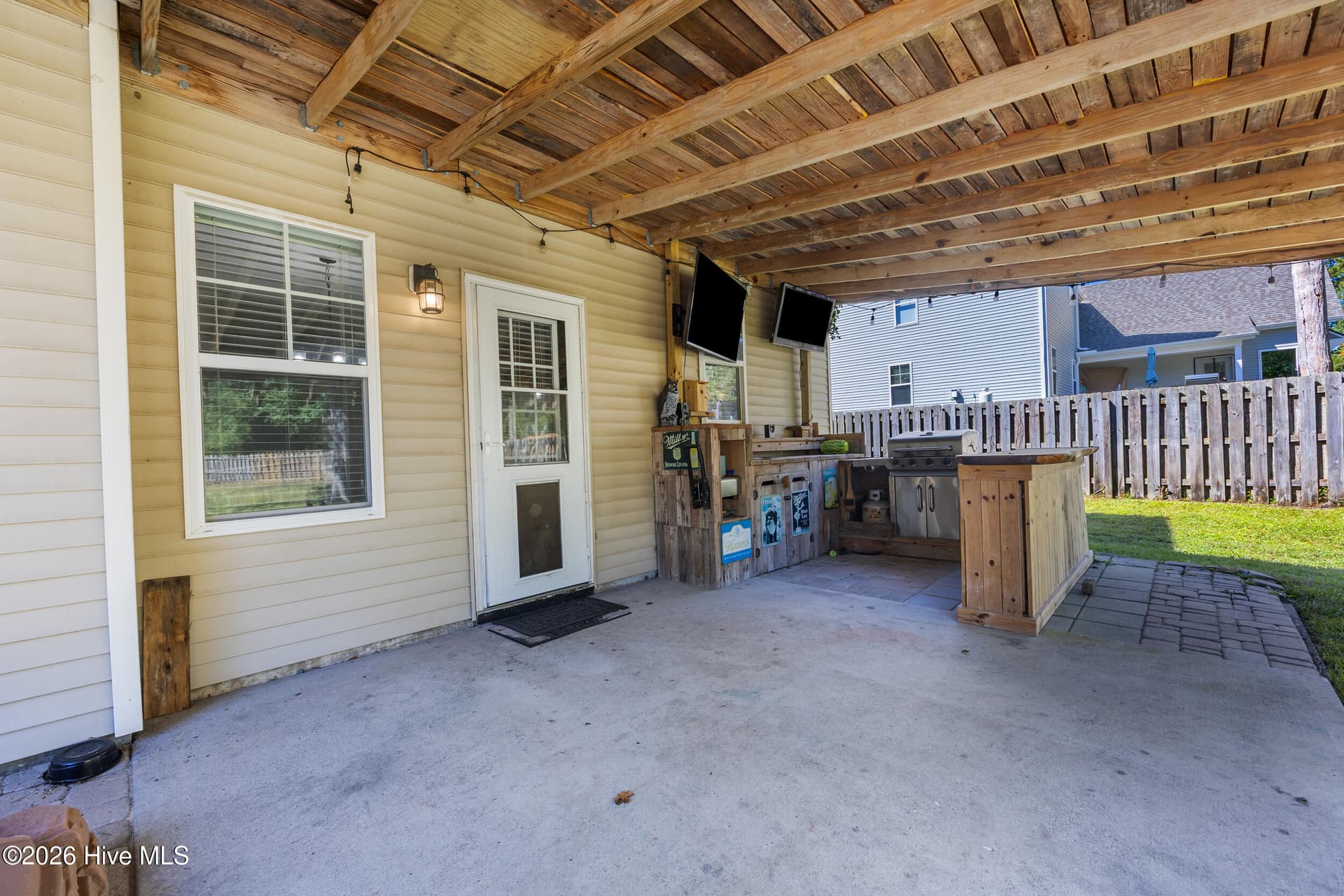 Single Family Residence at 152 Cornel Lane, Hampstead, NC 28443, photo 58 of 67