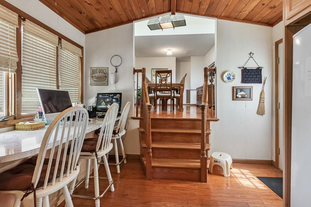 Single Family Residence at 1240 Village Road, Murphy, NC 28906, photo 2 of 3