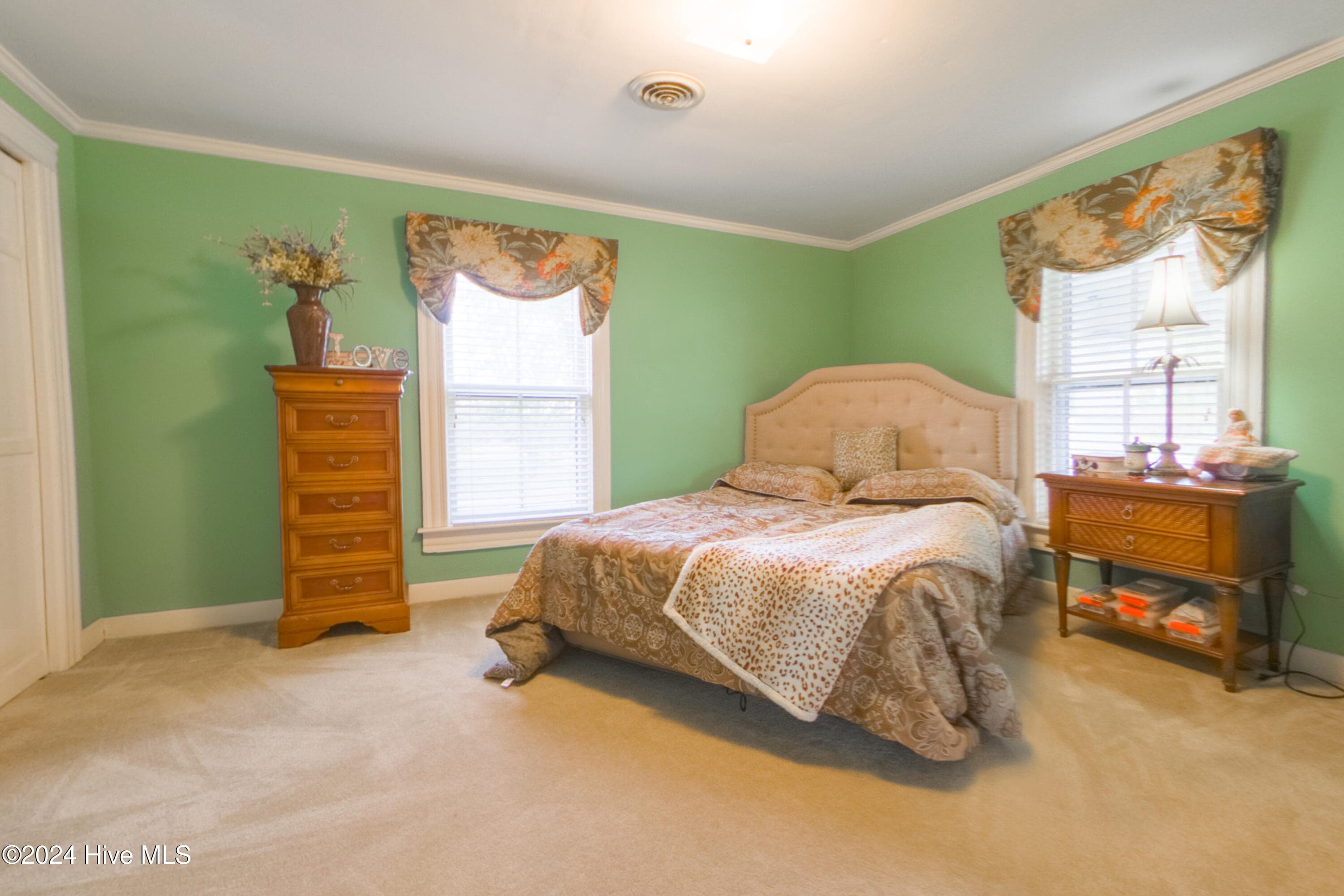 Single Family Residence at 907 Smyrna Drive, Whiteville, NC 28472, photo 3 of 6
