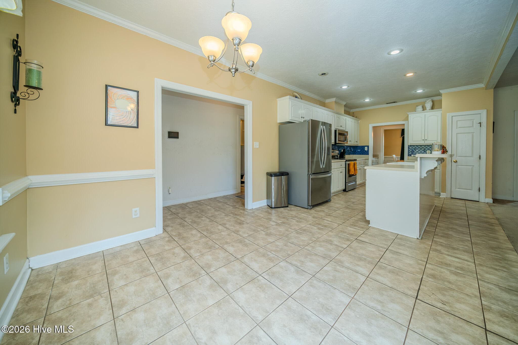 Spacious Kitchen & breakfast Area - 653 Surrey Lane, Martinez, GA 30907
