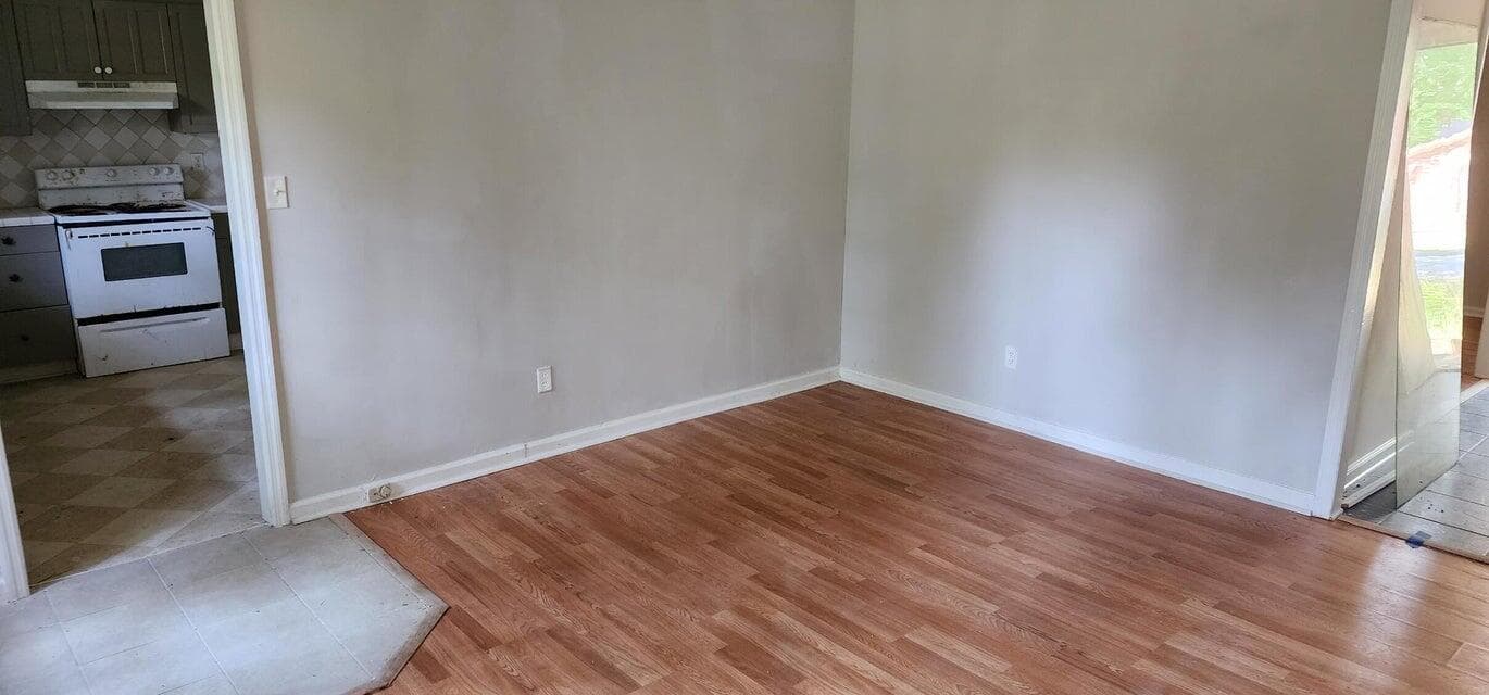 Single Family Residence at 3504 Dayton Street, Hephzibah, GA 30815, photo 5 of 9