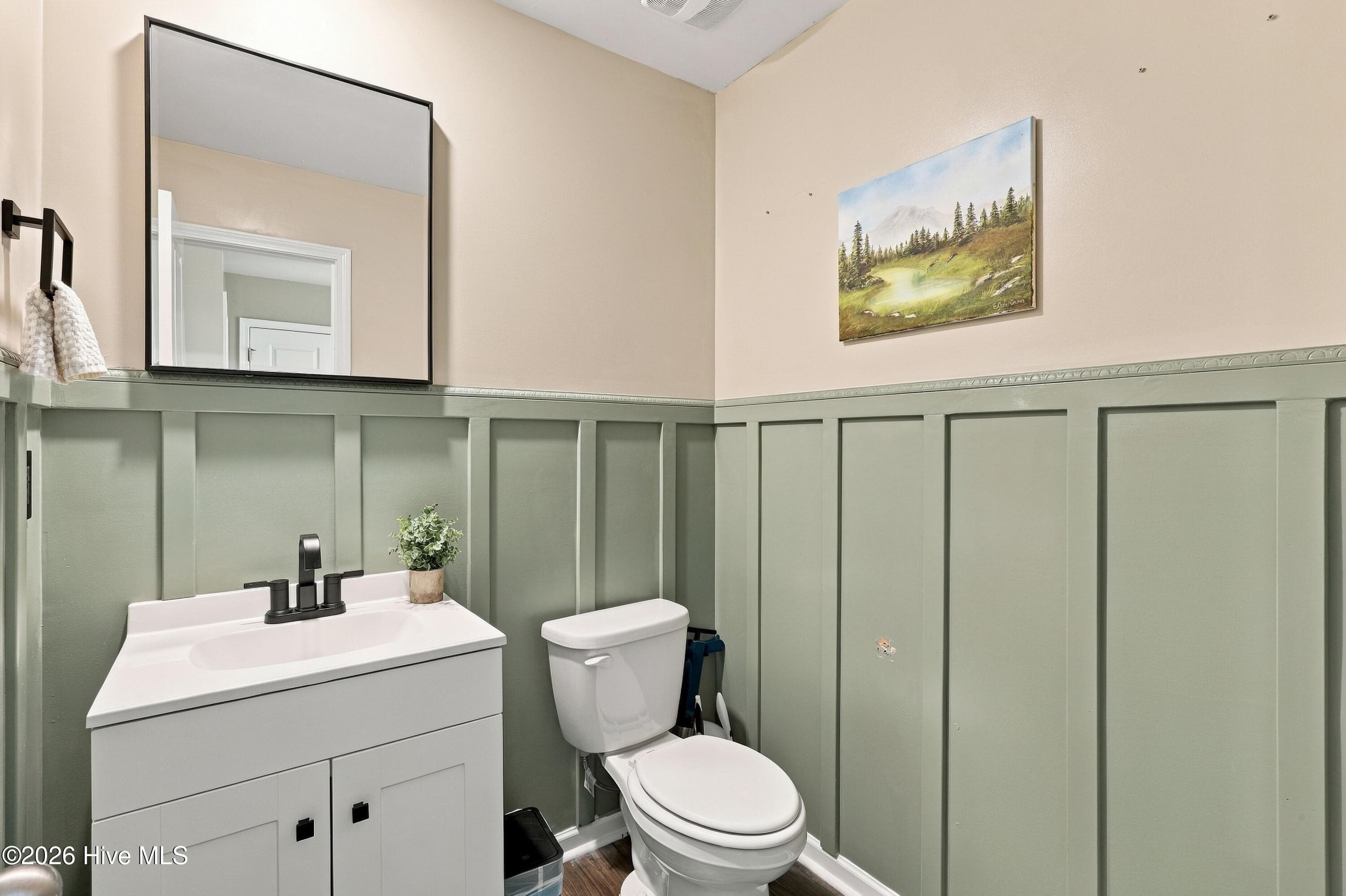 Single Family Residence at 414 Frida Road, New Bern, NC 28560, photo 10 of 54