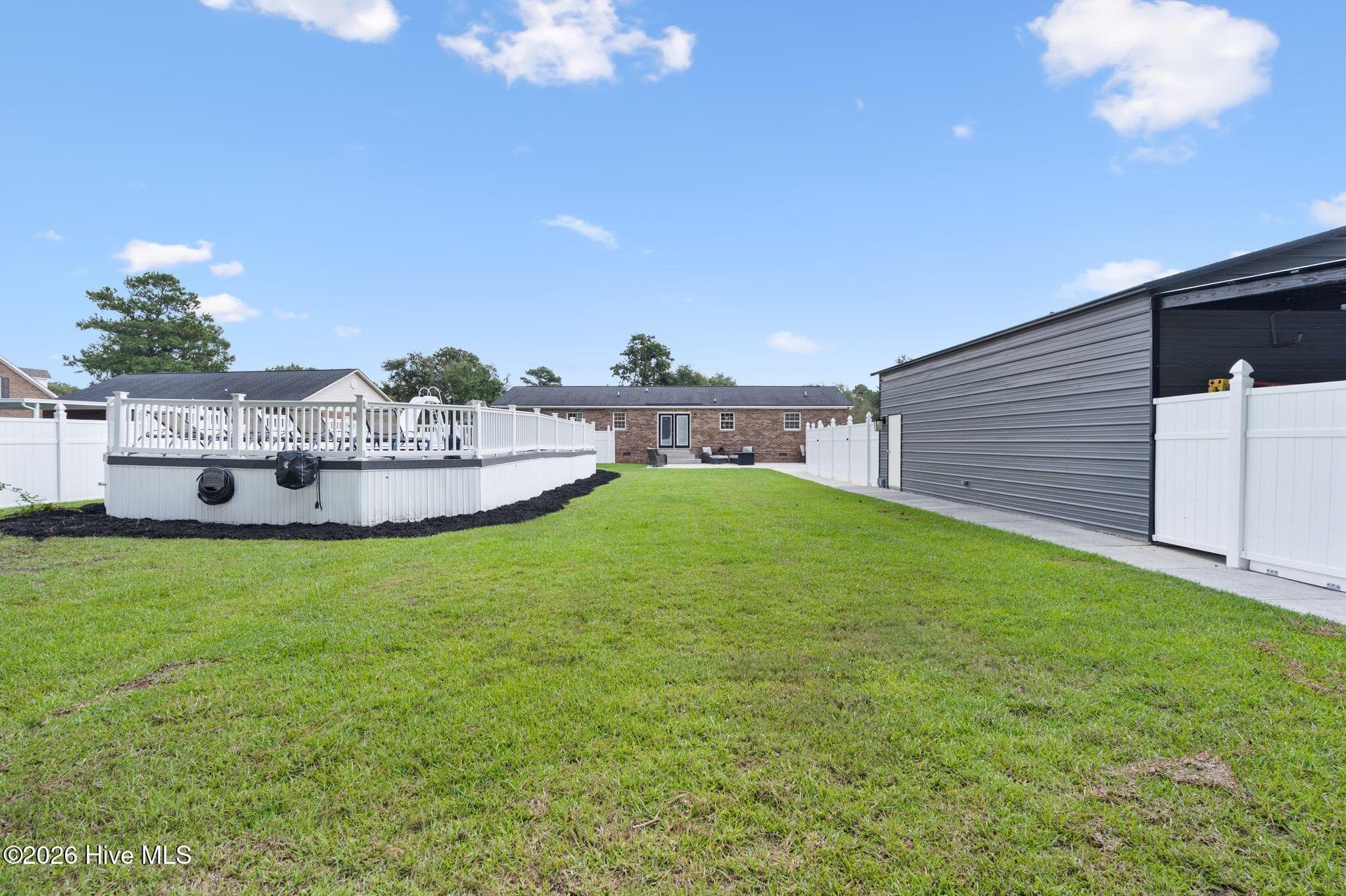 Single Family Residence at 219 Oakwood Heights Drive, Lumberton, NC 28358, Lumberton, photo 2 of 2