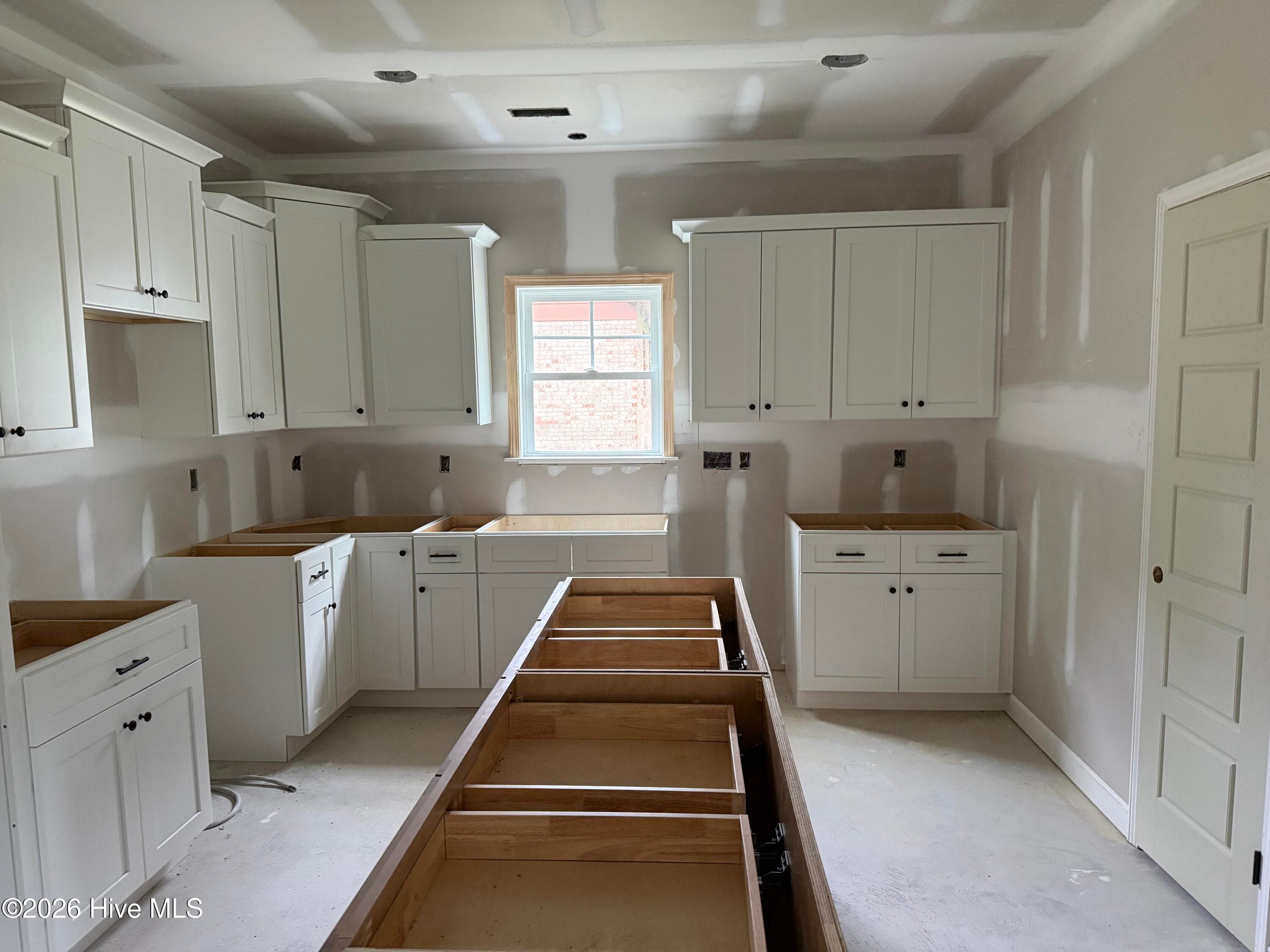 Single Family Residence at 425 W 2nd Street, Princeton, NC 27569, photo 11 of 34