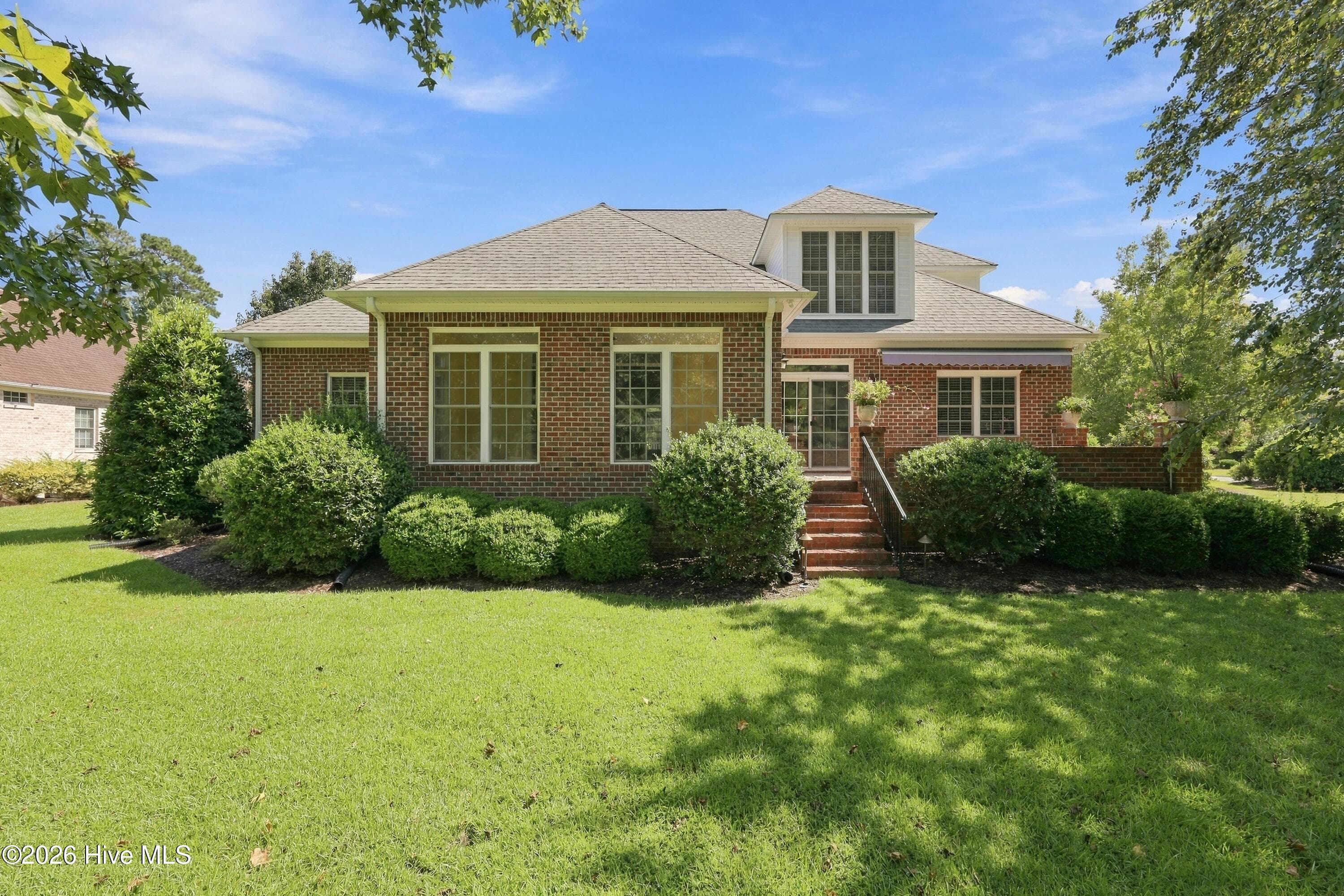 Single Family Residence at 104 Reinach Lane, New Bern, NC 28562, photo 14 of 134