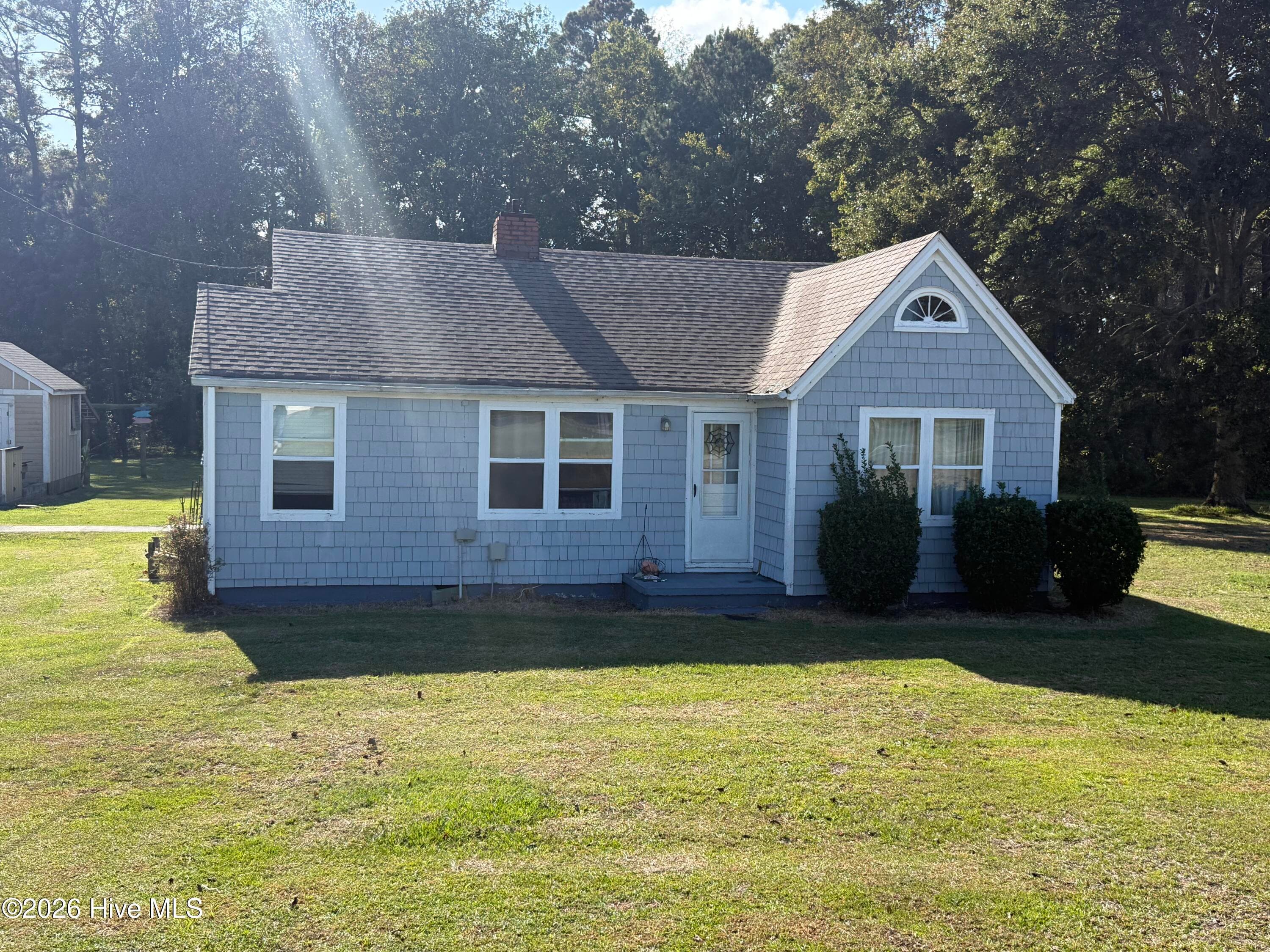 7864 Caratoke Highway, Powells Point, NC 27966