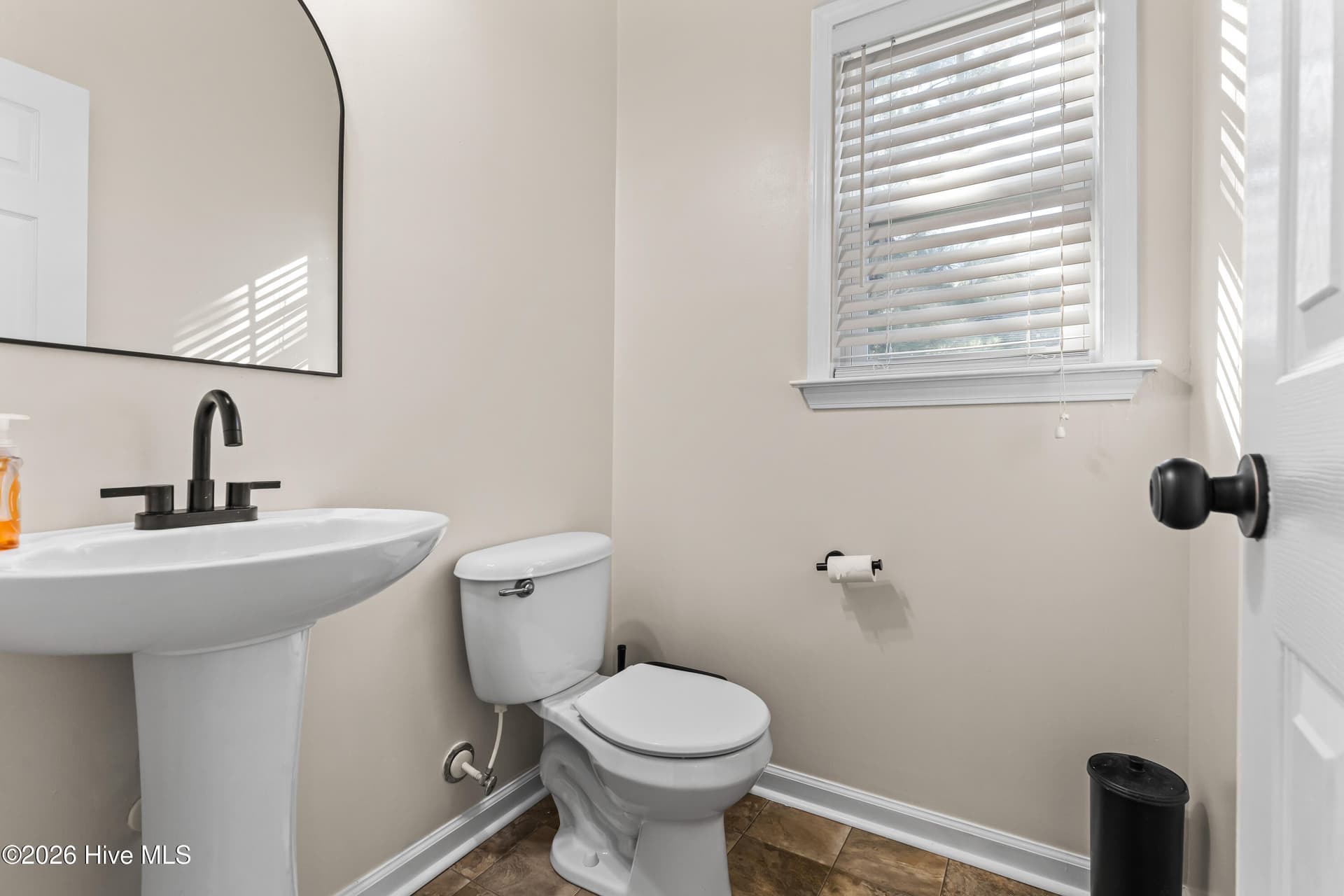 Single Family Residence at 125 Stone Gate, Jacksonville, NC 28546, photo 14 of 23