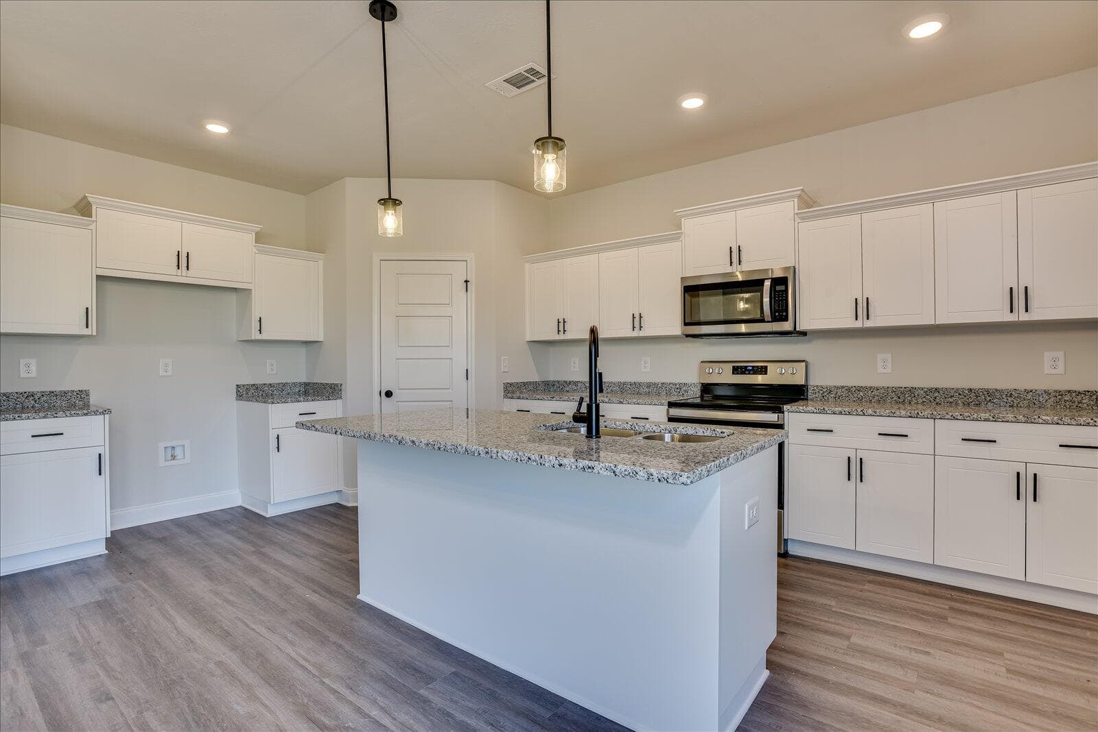 Single Family Residence at 850 Sweetgrass Circle, Harlem, GA 30814, photo 28 of 77