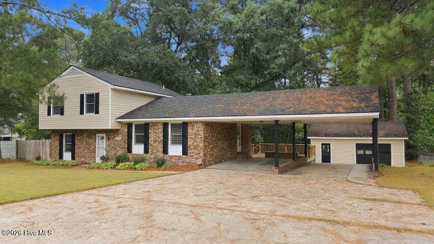 Single Family Residence at 2509 Ward Boulevard, Wilson, NC 27893, photo 2 of 60