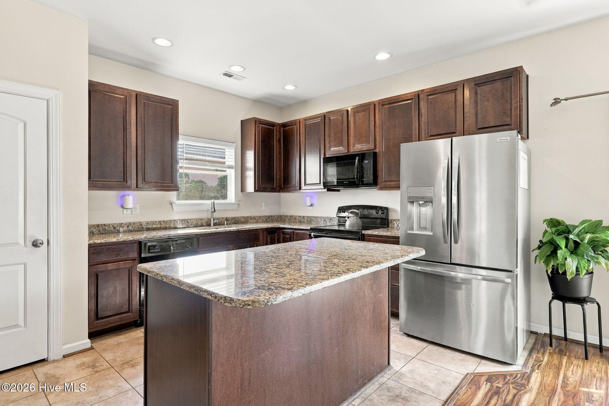 Single Family Residence at 113 Bay Leaf Drive, Currituck, NC 27929, photo 39 of 49