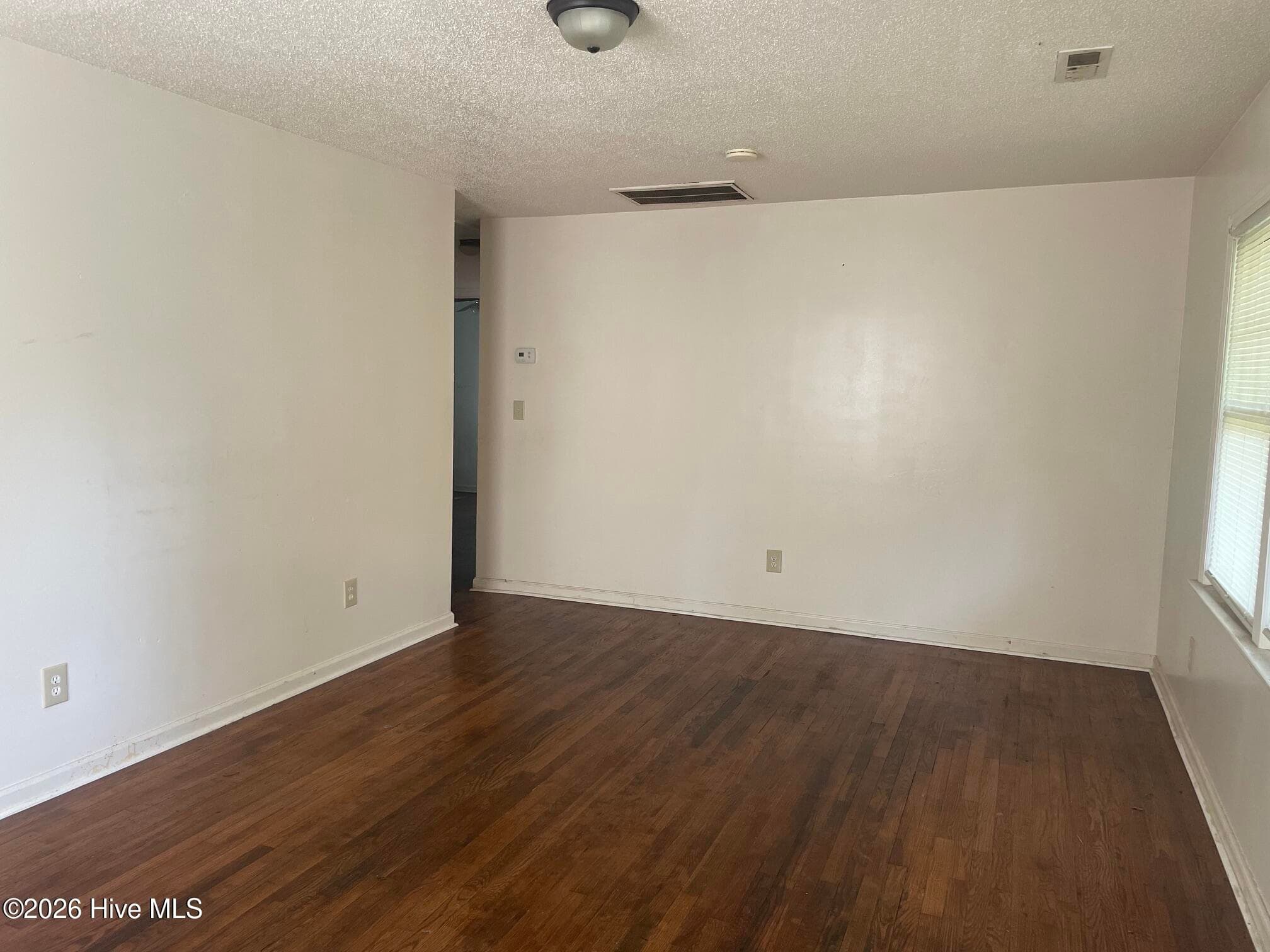 Single Family Residence at 600 Dixon Street, Kinston, NC 28501, photo 7 of 15