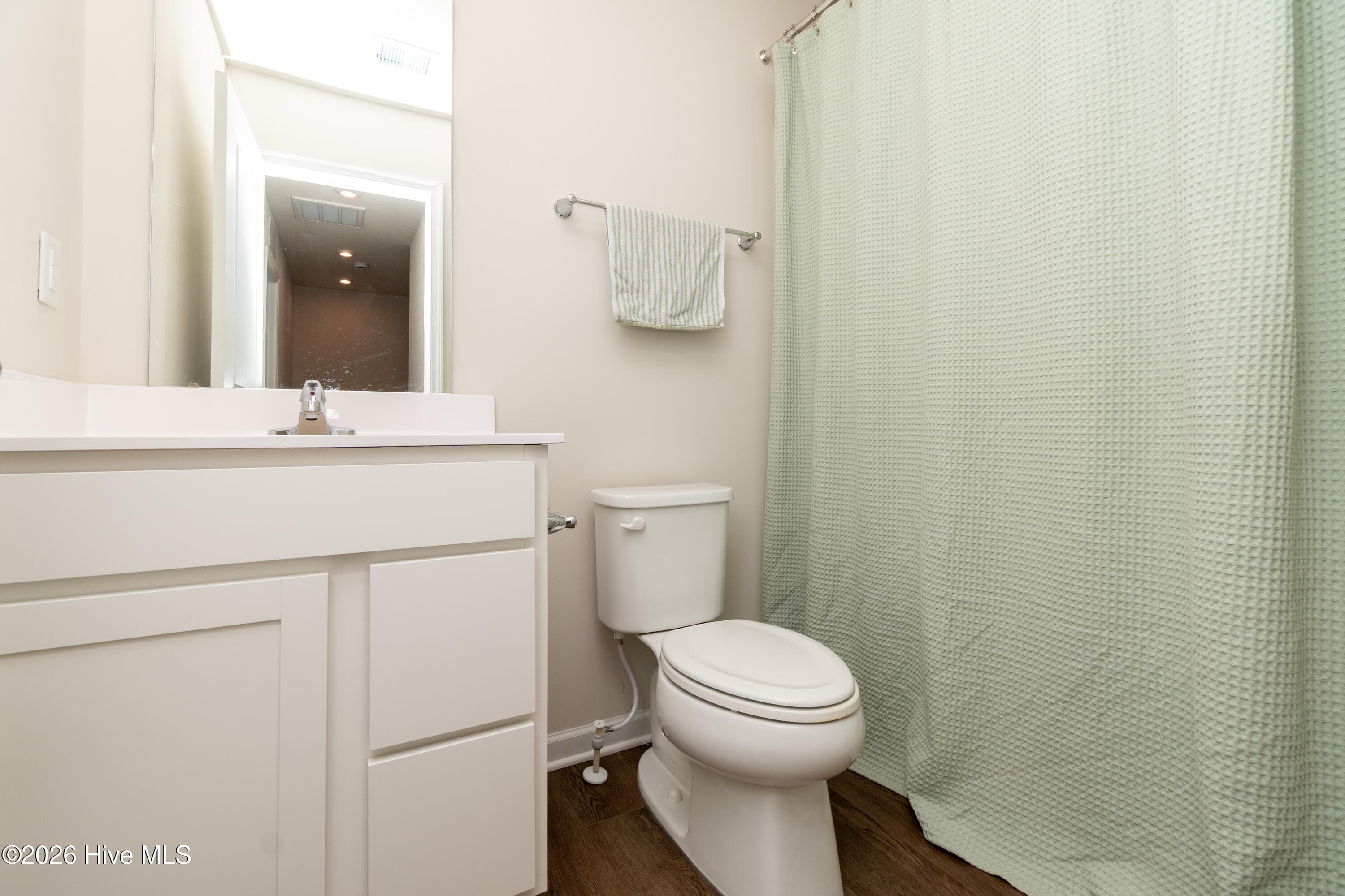 Townhouse at 1301 Raven Way, Elizabeth City, NC 27909, photo 6 of 6