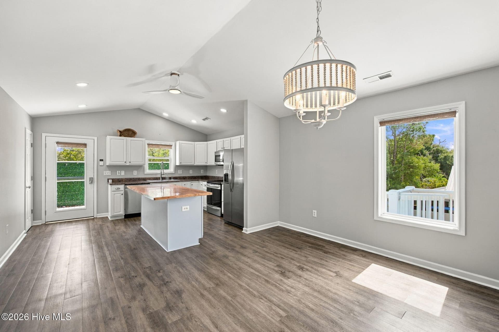162 NE 5th Street, Oak Island, NC 28465