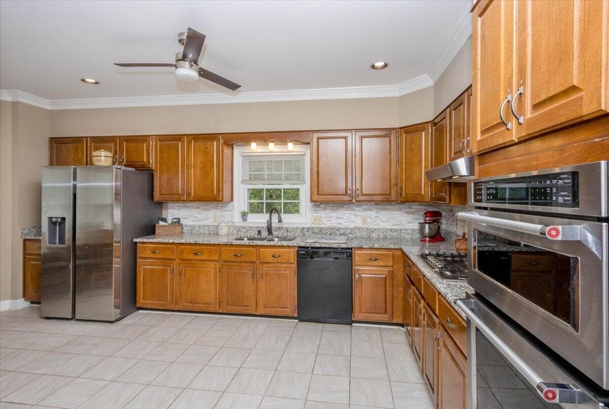 Single Family Residence at 2 Leyland Place, North Augusta, SC 29841, photo 11 of 54