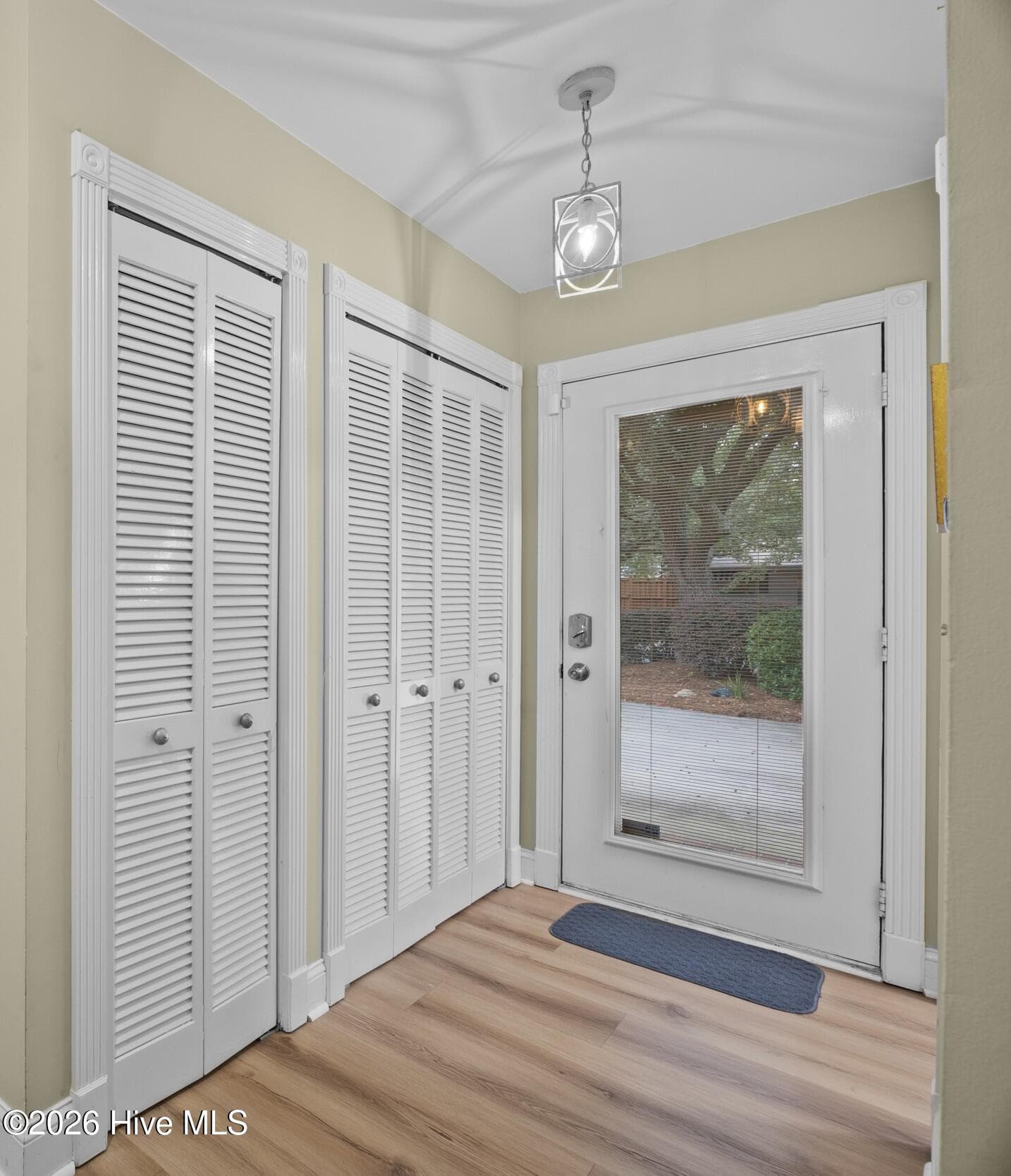 Single Family Residence at 1304 Two Mile Circle E, Wilmington, NC 28405, photo 5 of 53