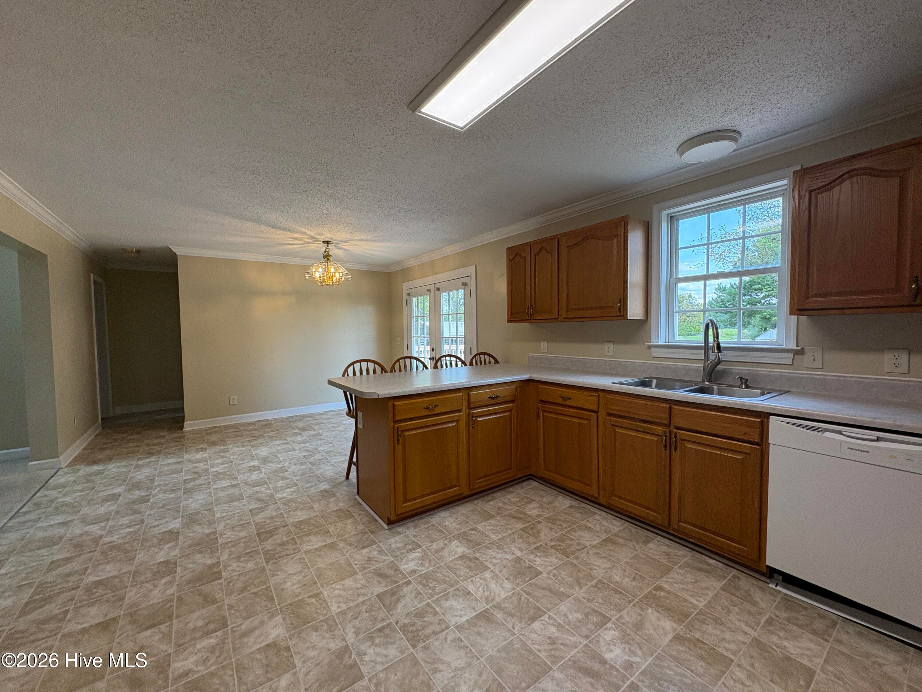 Single Family Residence at 2992 Market St Ex Ext, Washington, NC 27889, photo 11 of 45