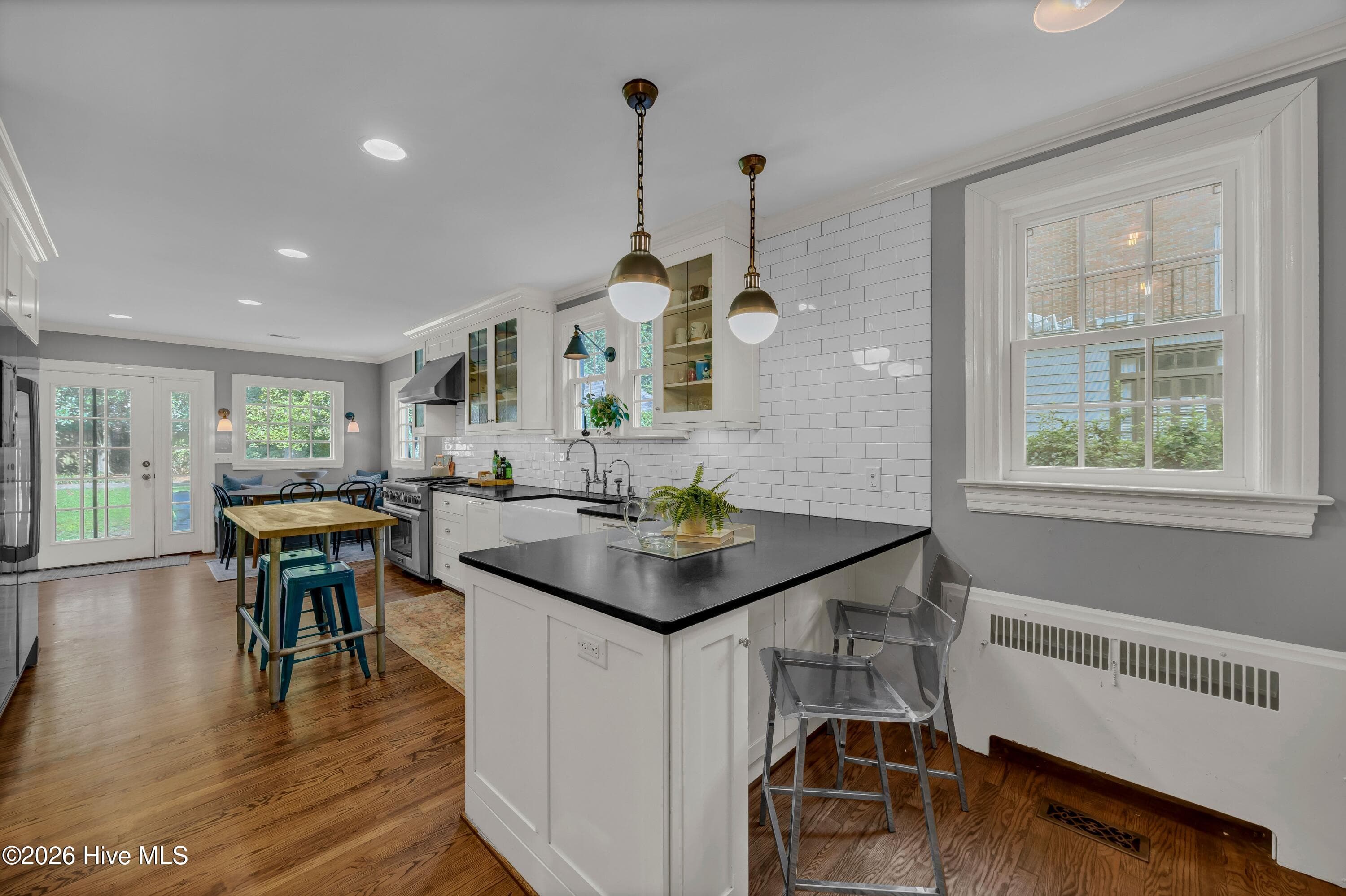 Single Family Residence at 318 Colonial Drive, Wilmington, NC 28403, photo 21 of 74