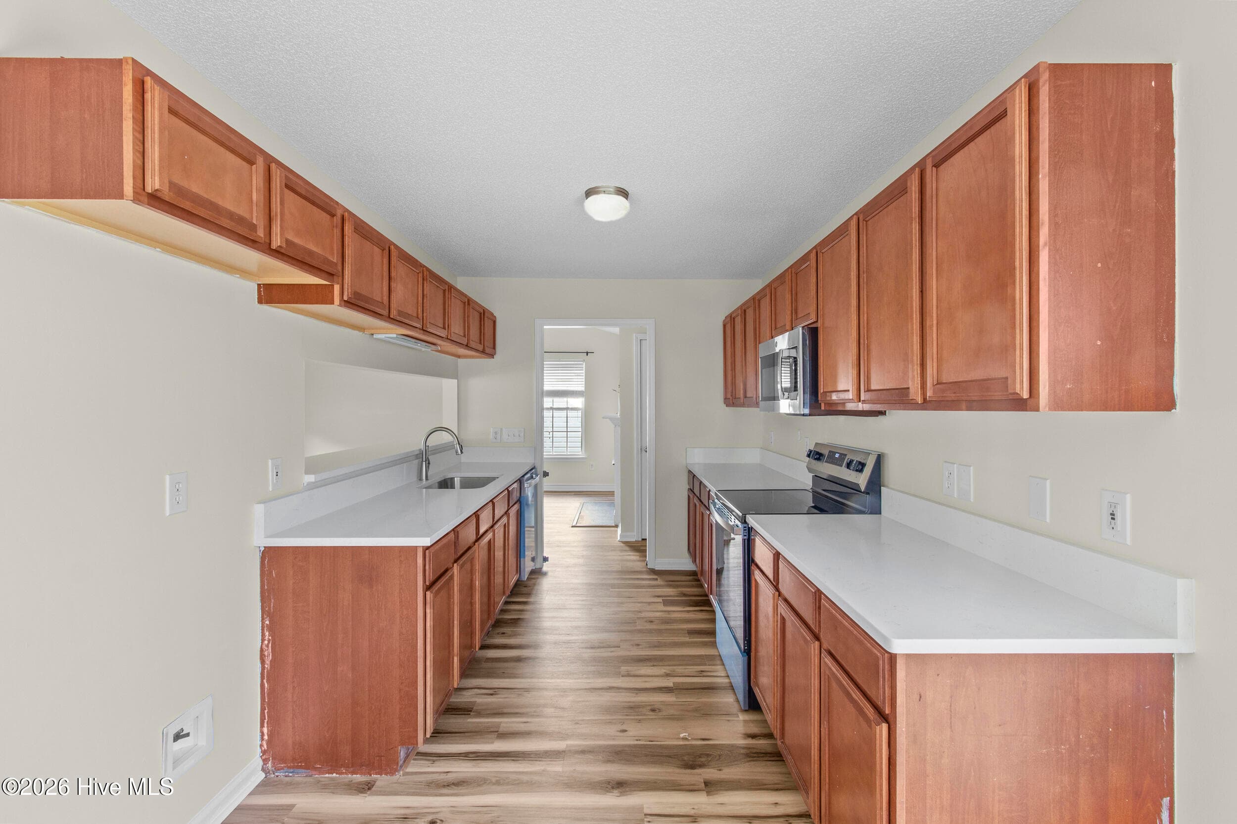 Single Family Residence at 4745 Corena Drive, New Bern, NC 28562, photo 6 of 25