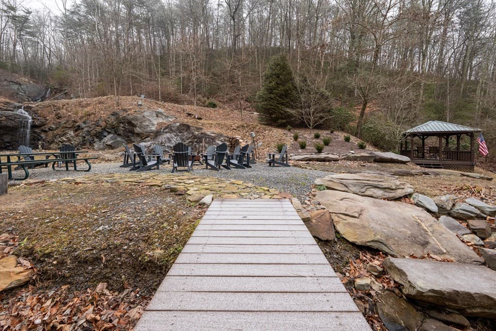 5 Acre Community Area with Fire Pit and Pavilion - Lot 120 Serene Pond Trail, Murphy, NC 28906
