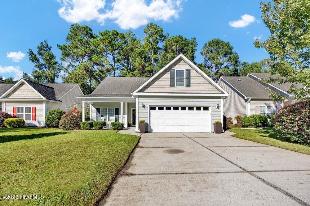 8780 Lanvale Oaks Drive NE, Leland, NC 28451