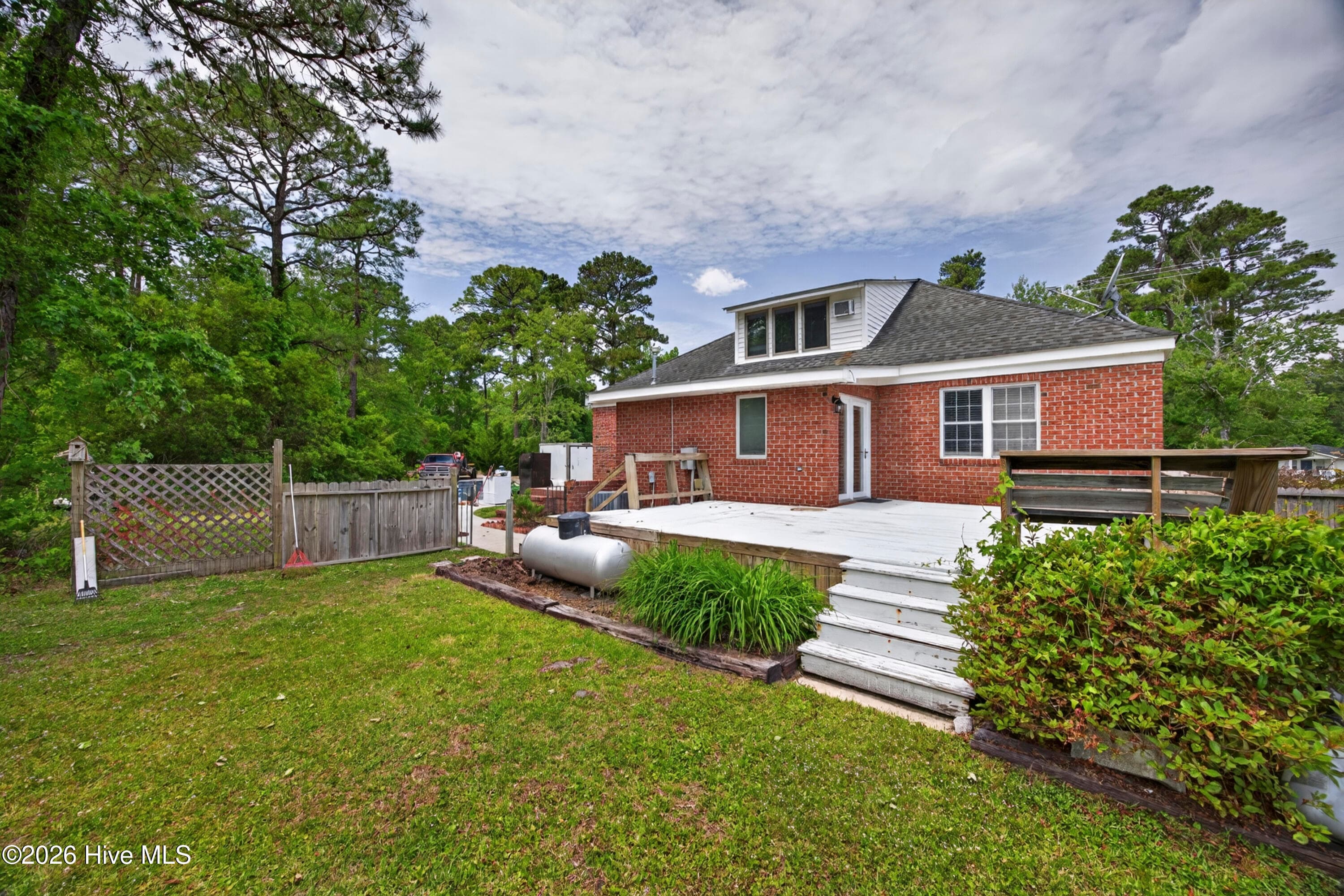 Single Family Residence at 575 Island Creek Road, Rocky Point, NC 28457, photo 46 of 53
