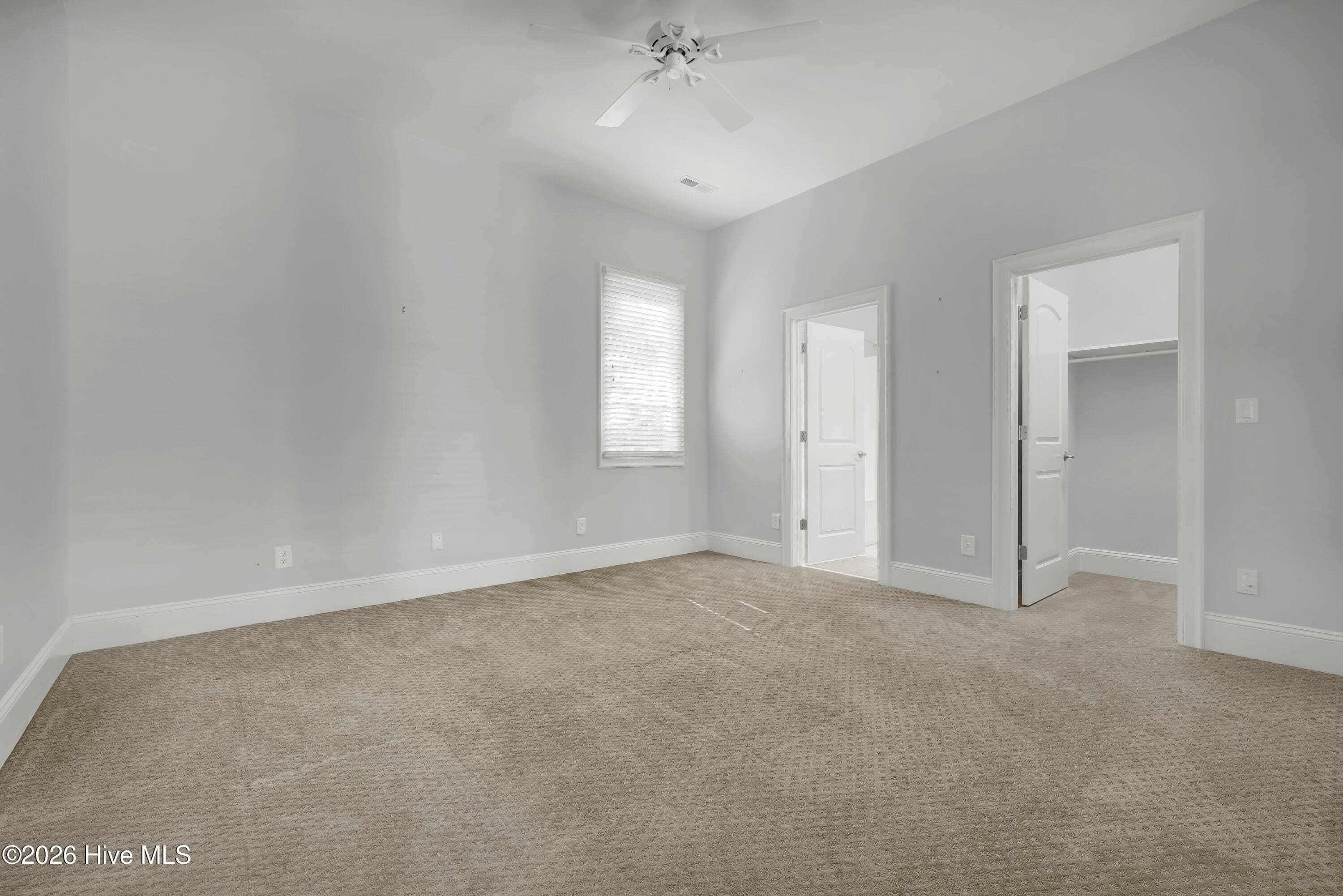 Single Family Residence at 405 Moss Tree Drive, Wilmington, NC 28405, photo 18 of 49