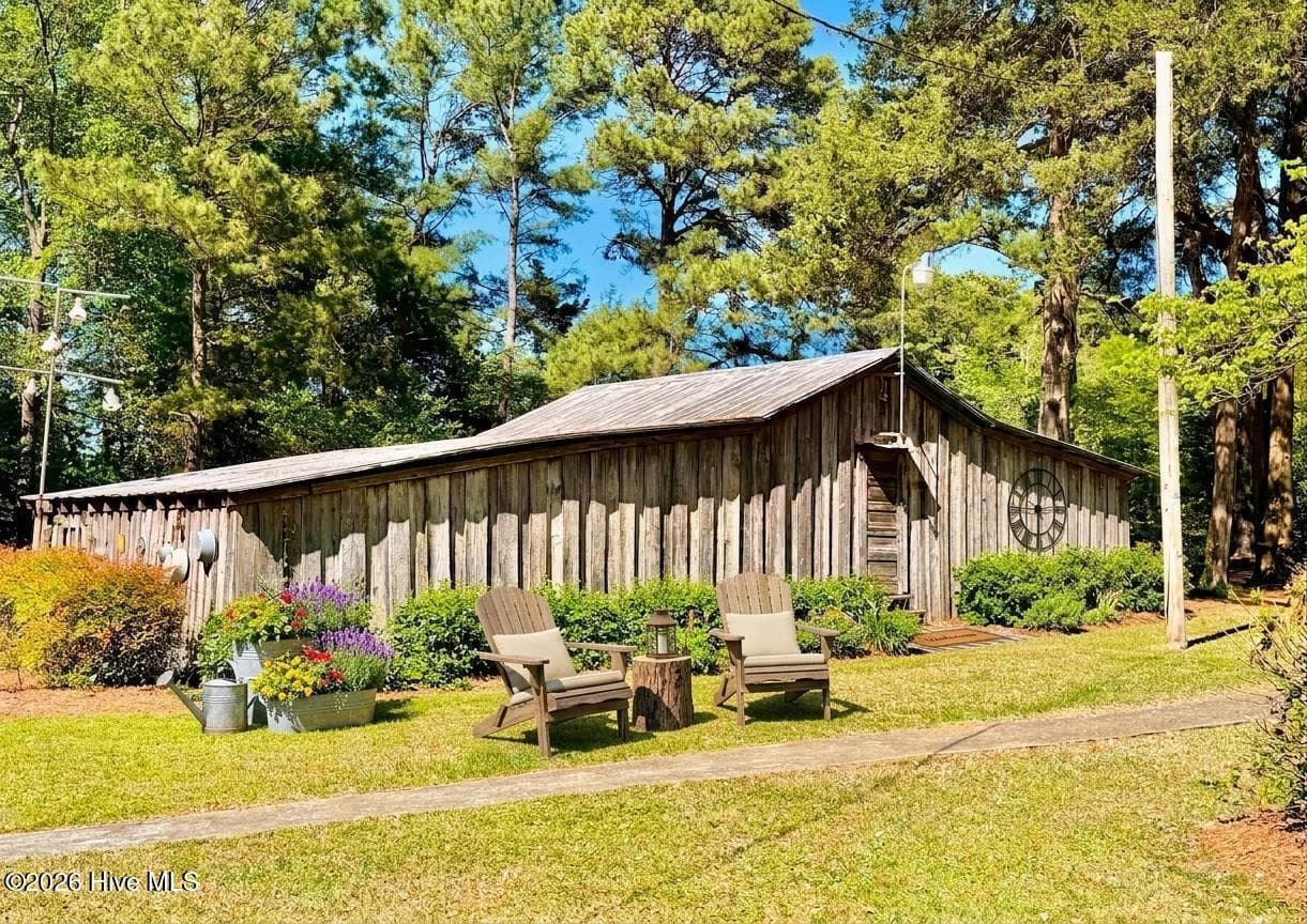 Barn - 7886 Nc 222, Fountain, NC 27829