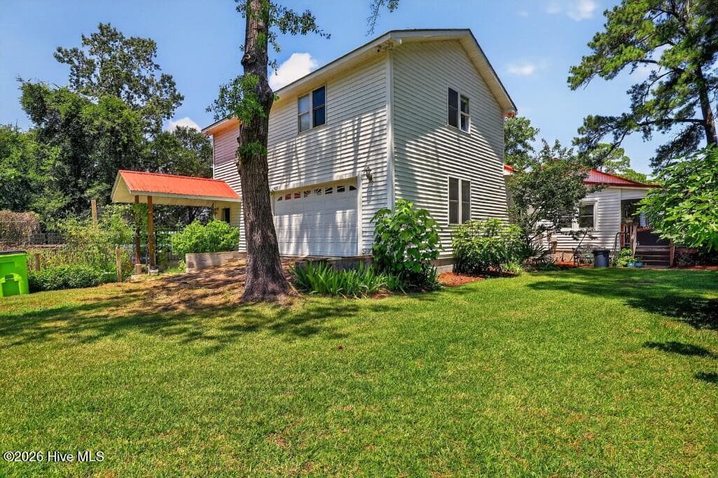 Single Family Residence at 1465 B Street, New Bern, NC 28560, photo 21 of 36
