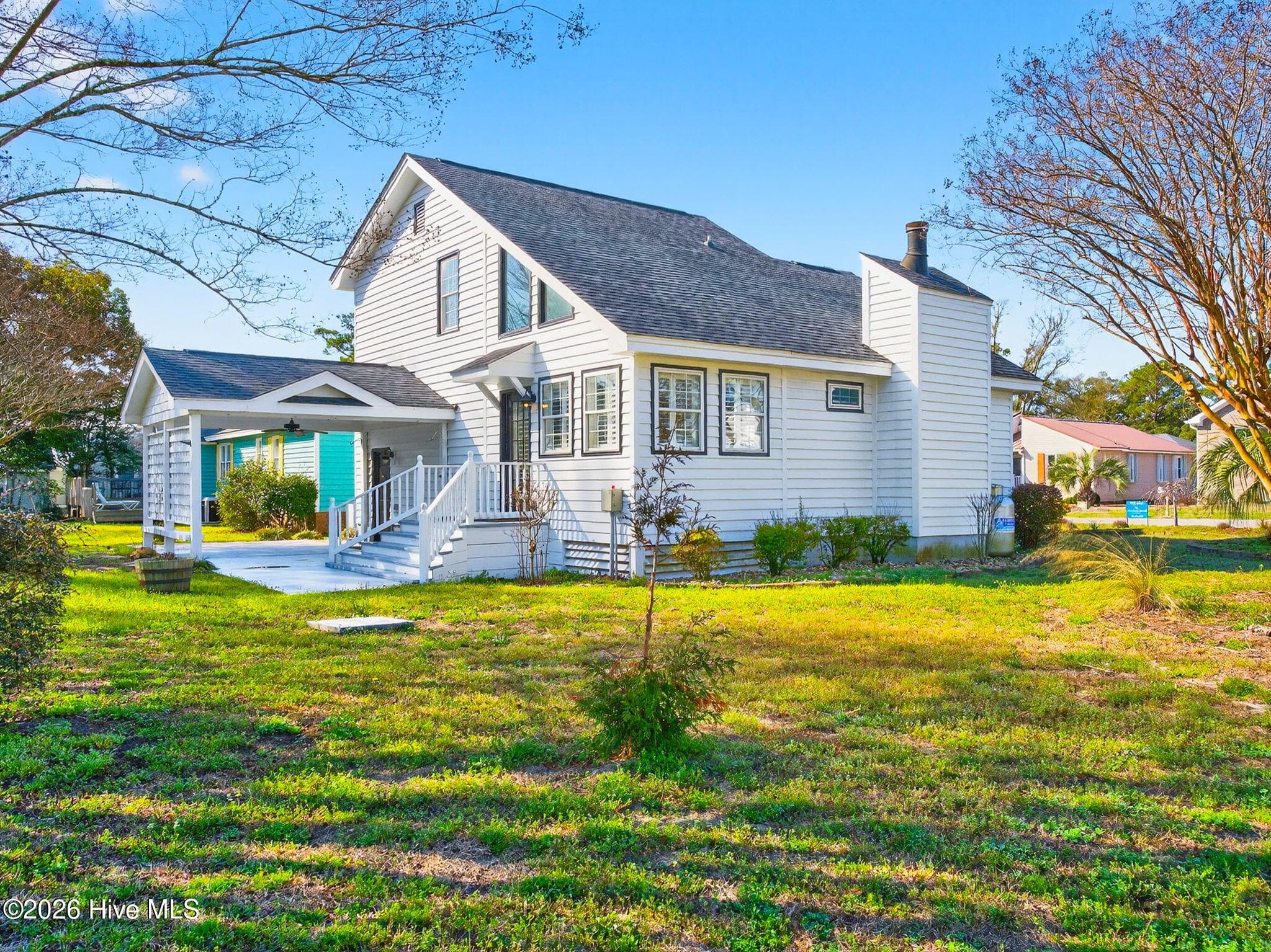 Single Family Residence at 1561 Shipwatch Lane SW, Ocean Isle Beach, NC 28469, photo 10 of 51
