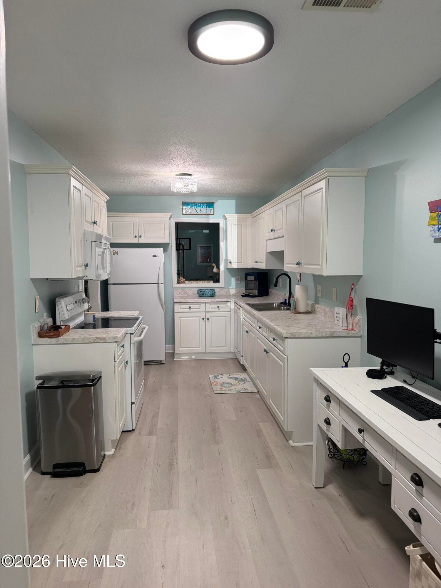 Townhouse at 404 Sunset Oaks Lane, Sunset Beach, NC 28468, photo 12 of 14