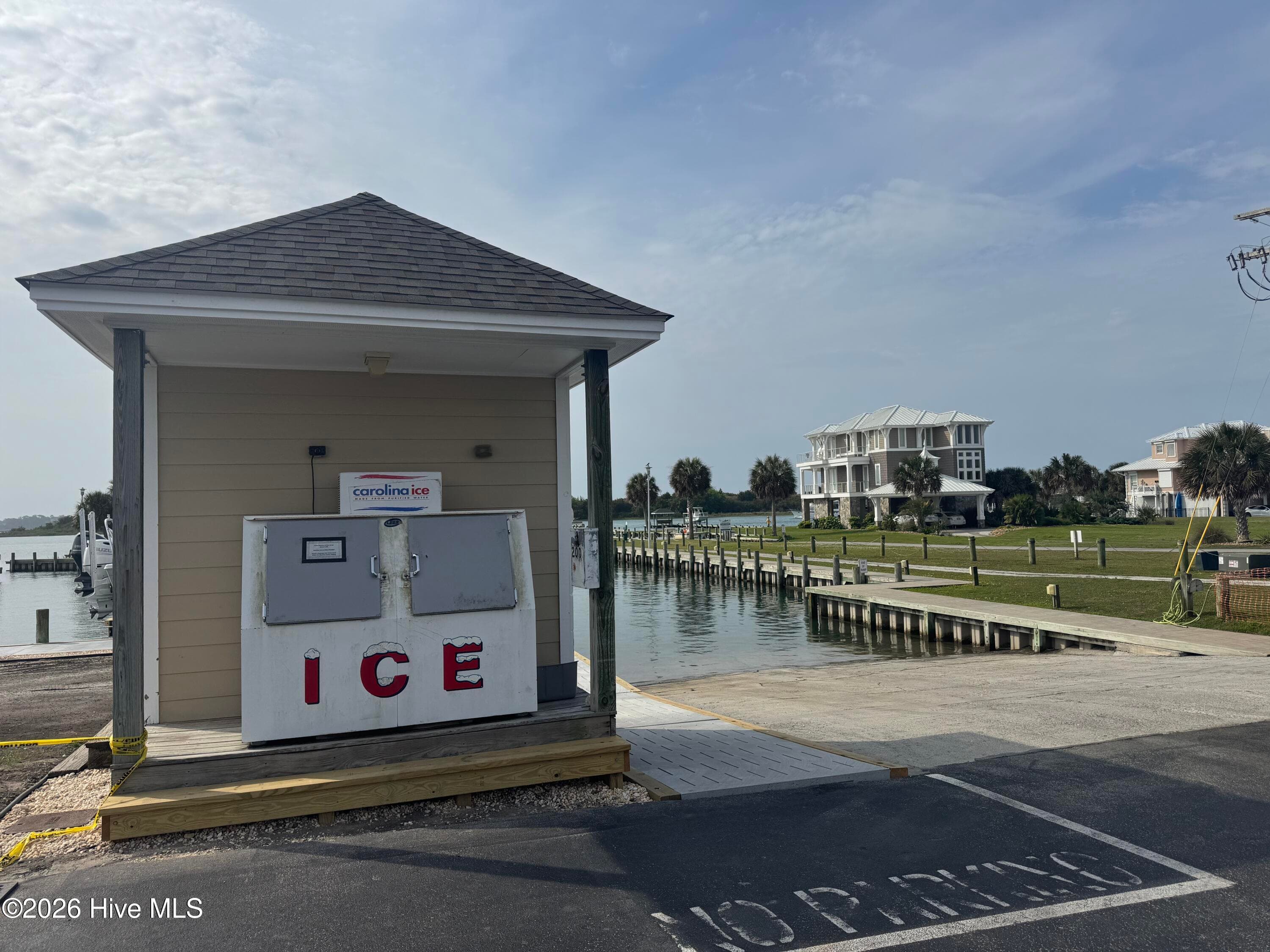 Condominium at 650 Cedar Point Boulevard H3, Cedar Point, NC 28584, photo 6 of 45