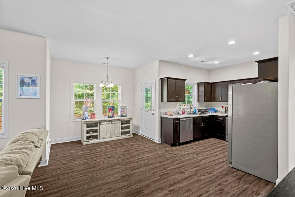 Single Family Residence at 150 Broadleaf Drive, Jacksonville, NC 28546, photo 13 of 52