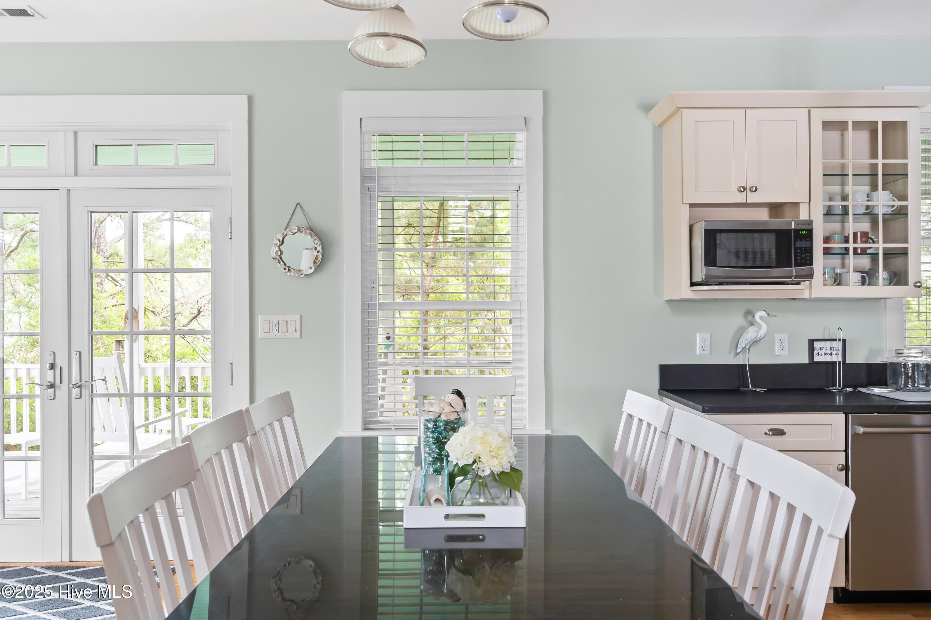 Single Family Residence at 320 Governor Safford Lane, Emerald Isle, NC 28594, photo 8 of 90