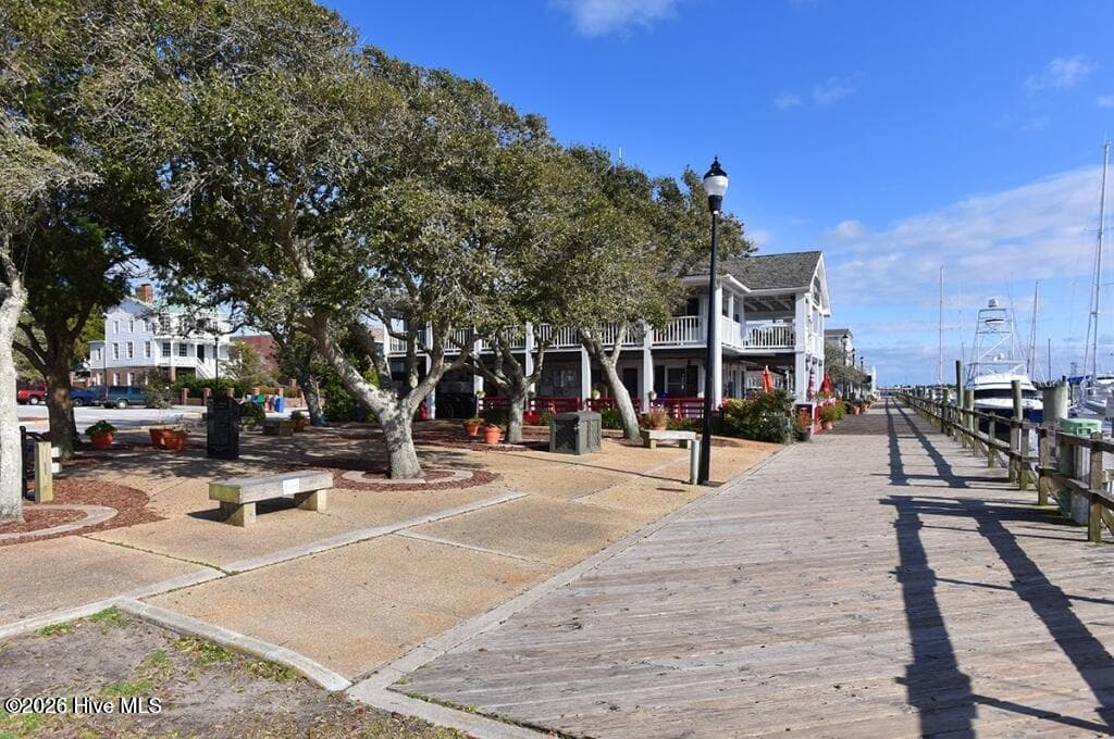 Single Family Residence at 402 Taylorwood Drive, Beaufort, NC 28516, photo 2 of 2