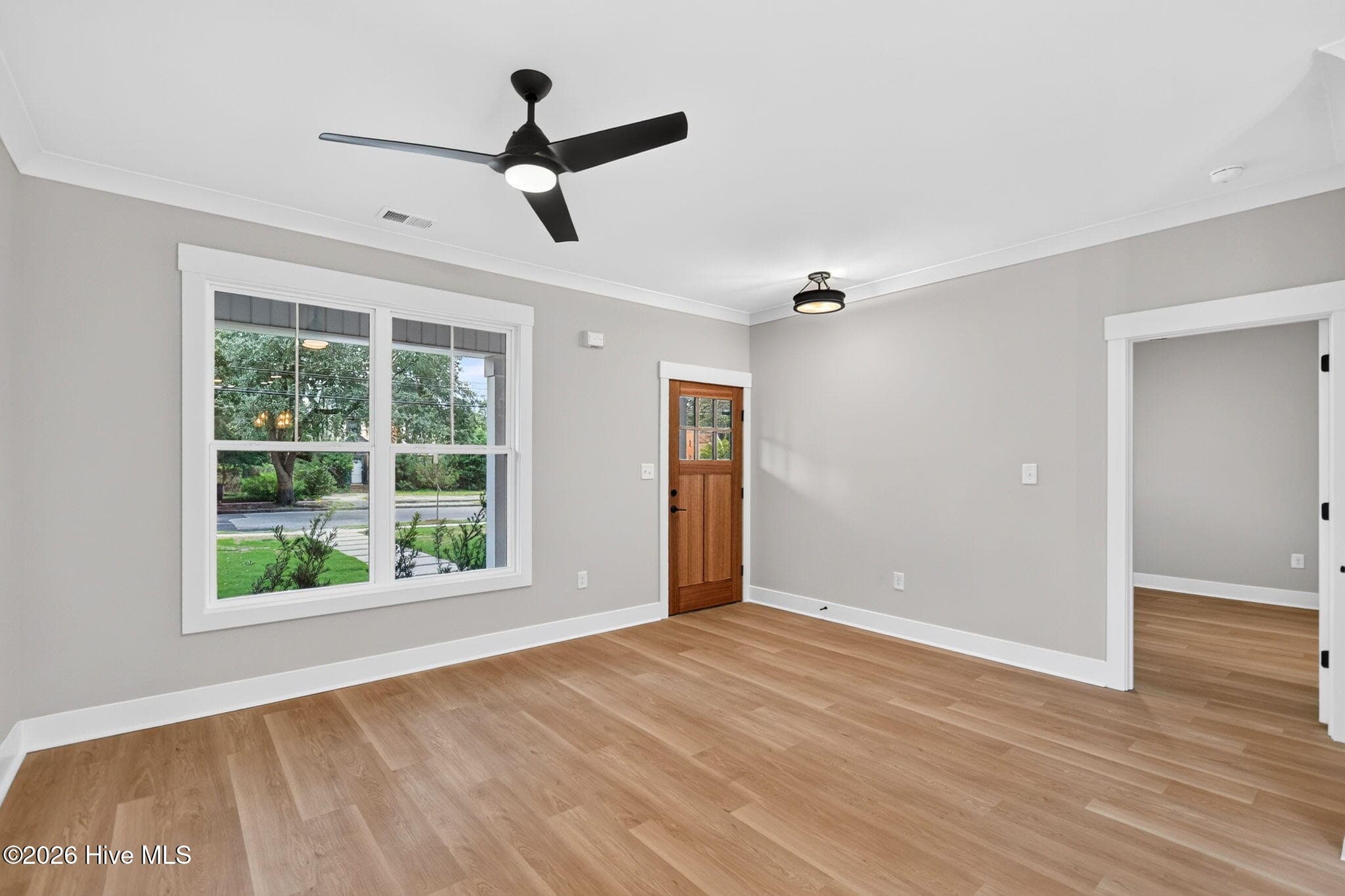 Living Room - 2303 Chestnut Street, Wilmington, NC 28405
