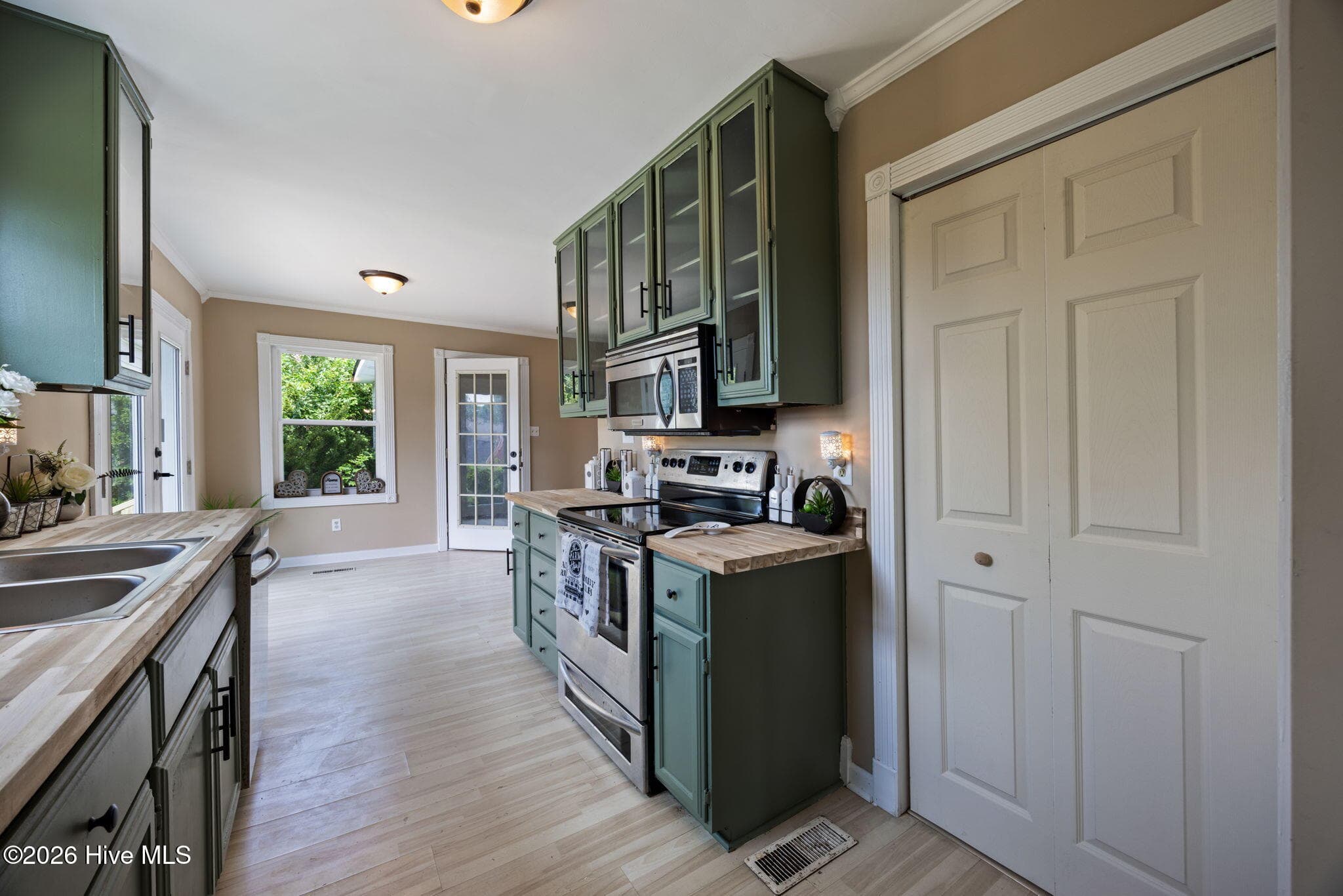 Single Family Residence at 1 Mayfield Court, North Augusta, SC 29860, photo 22 of 61