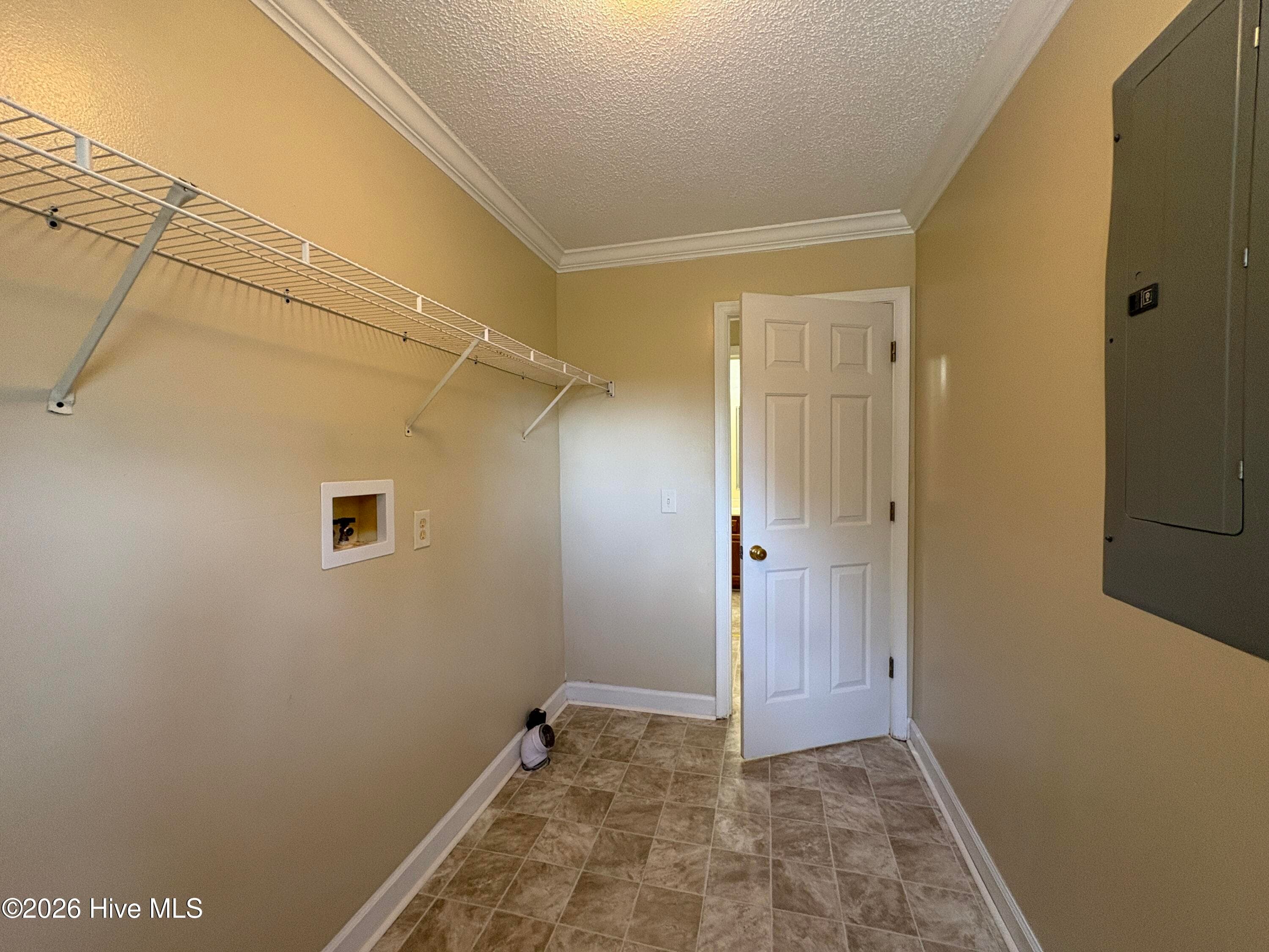 Laundry - 2992 Market St Ex Ext, Washington, NC 27889
