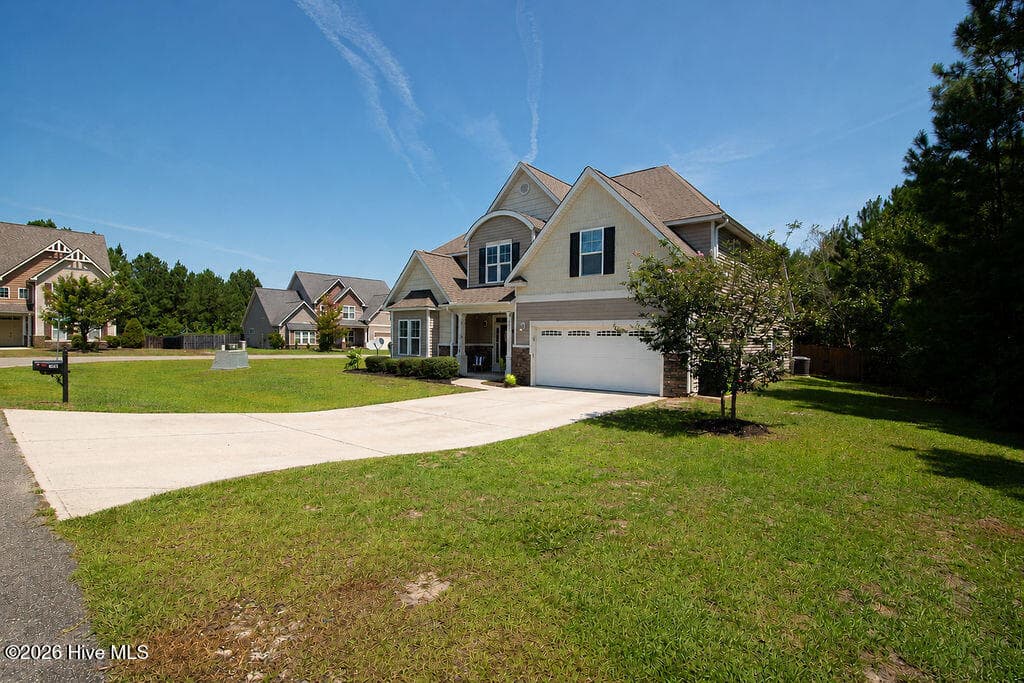 Single Family Residence at 701 Tuscarora Drive, Holly Ridge, NC 28445, photo 3 of 49