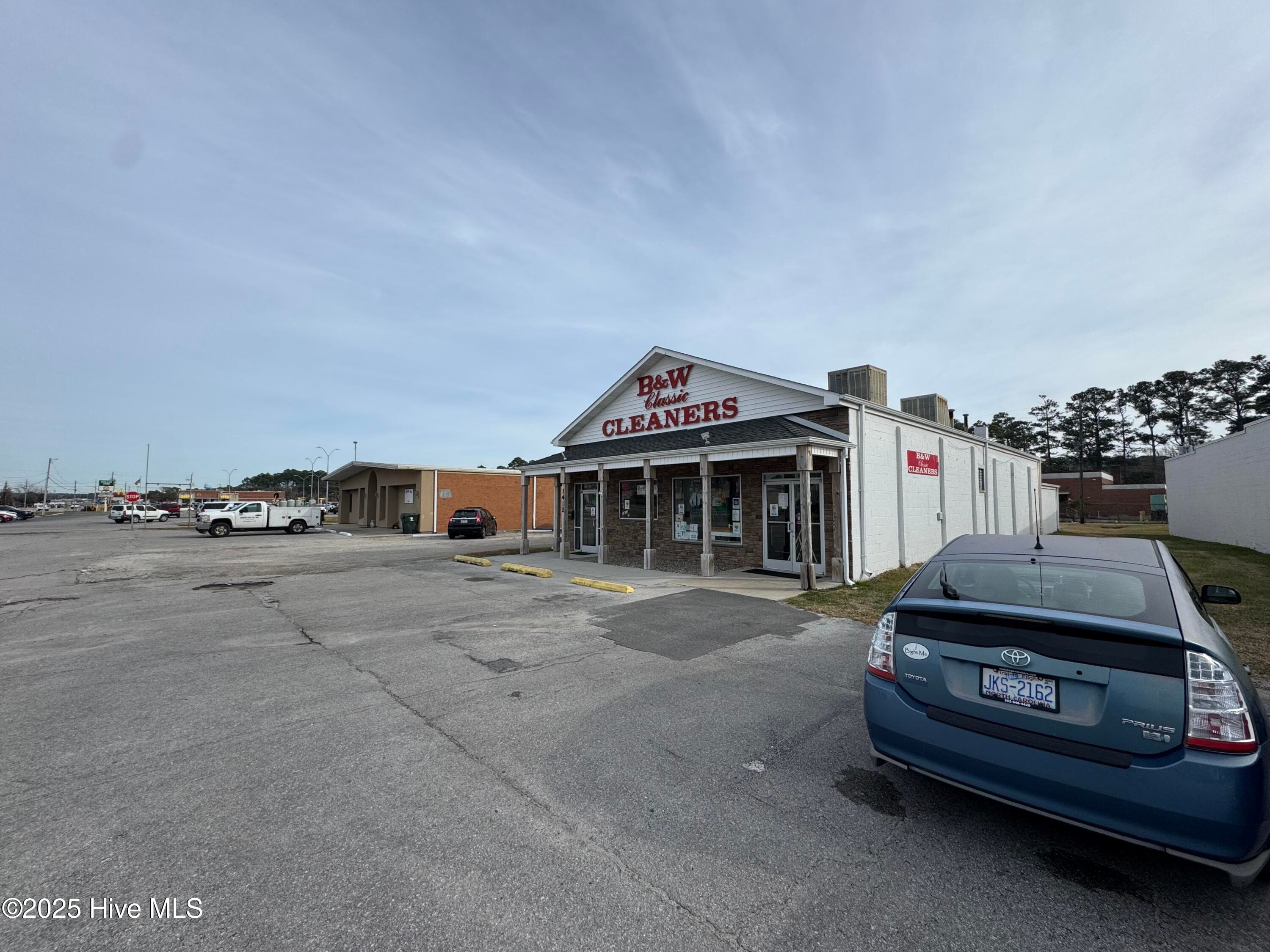 1412 Live Oak Street, Beaufort, NC 28516