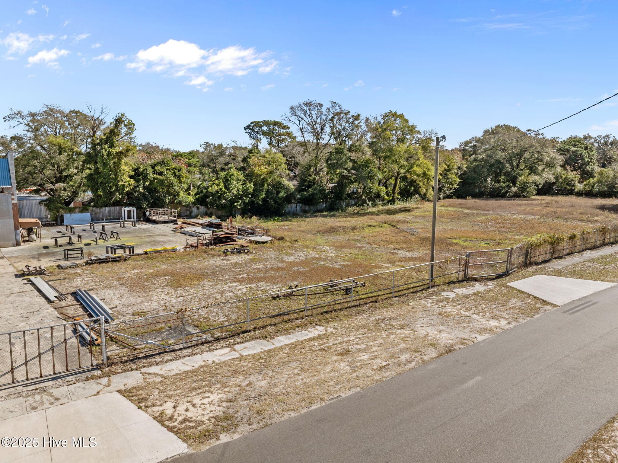 Mixed Use at 2607 Worth Drive, Wilmington, NC 28412, photo 6 of 15